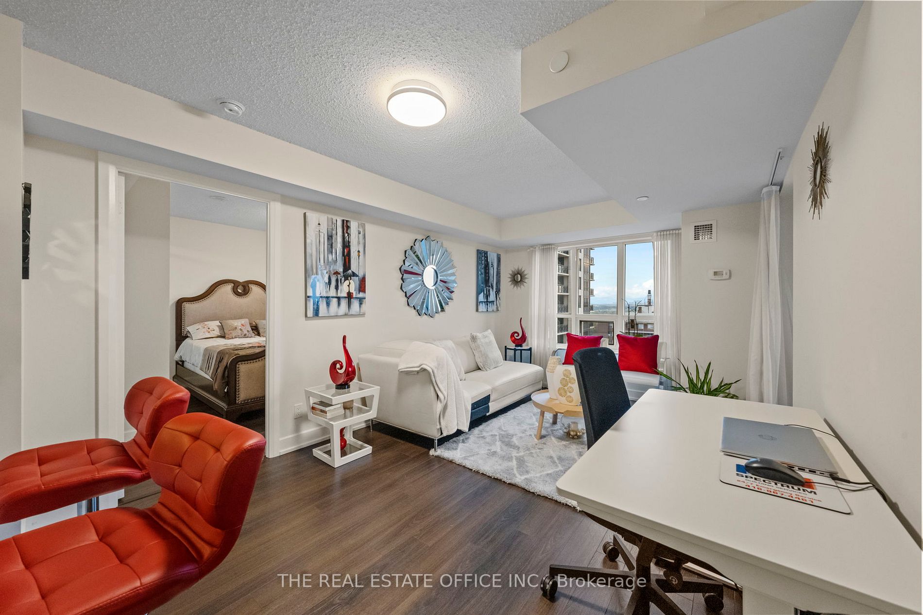 2 Eva Rd, #1829