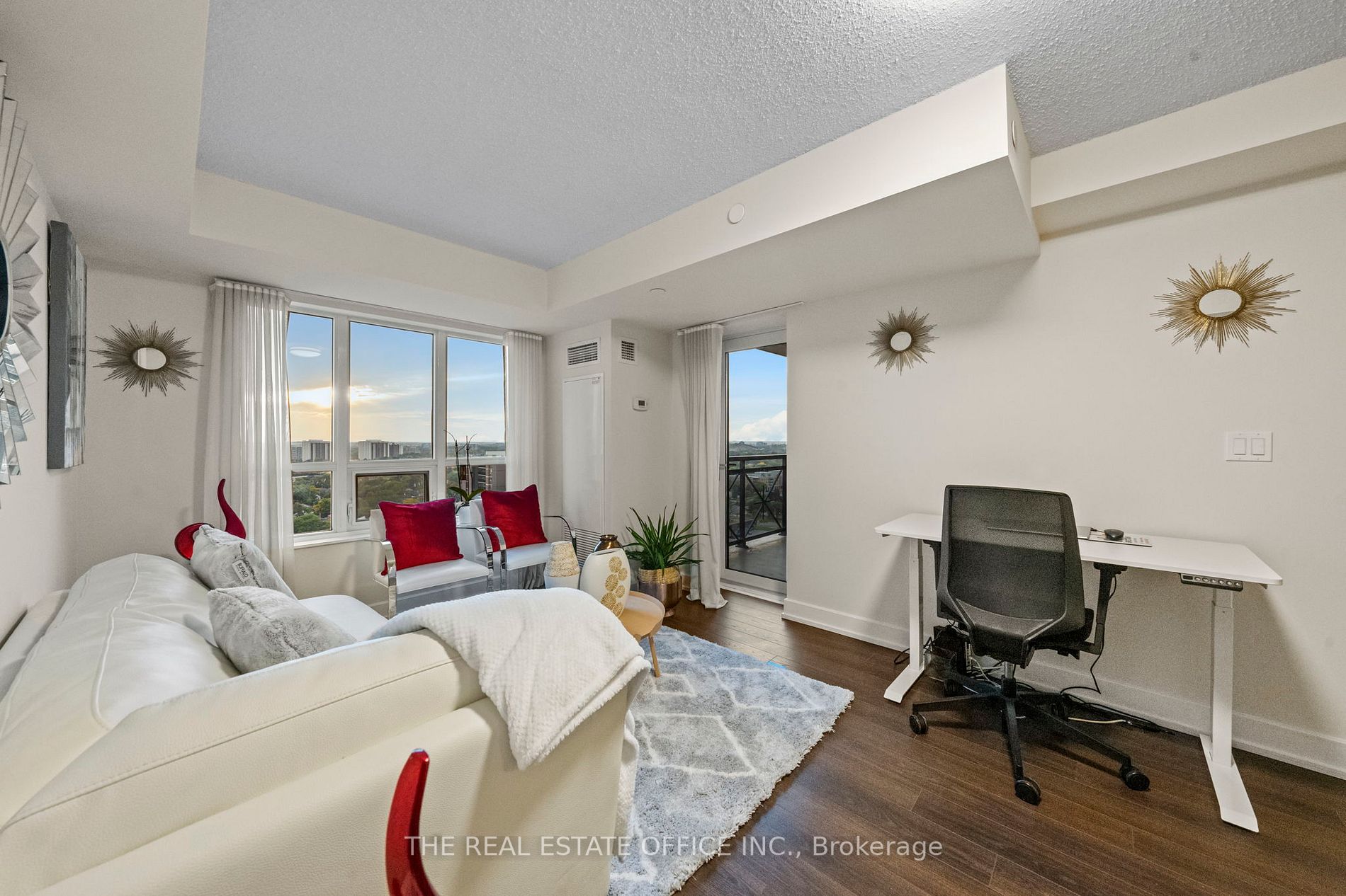 2 Eva Rd, #1829