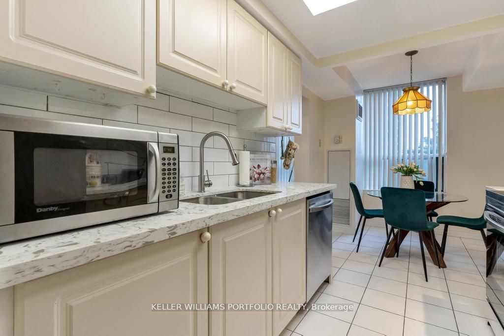 135 Hillcrest Ave, #303
