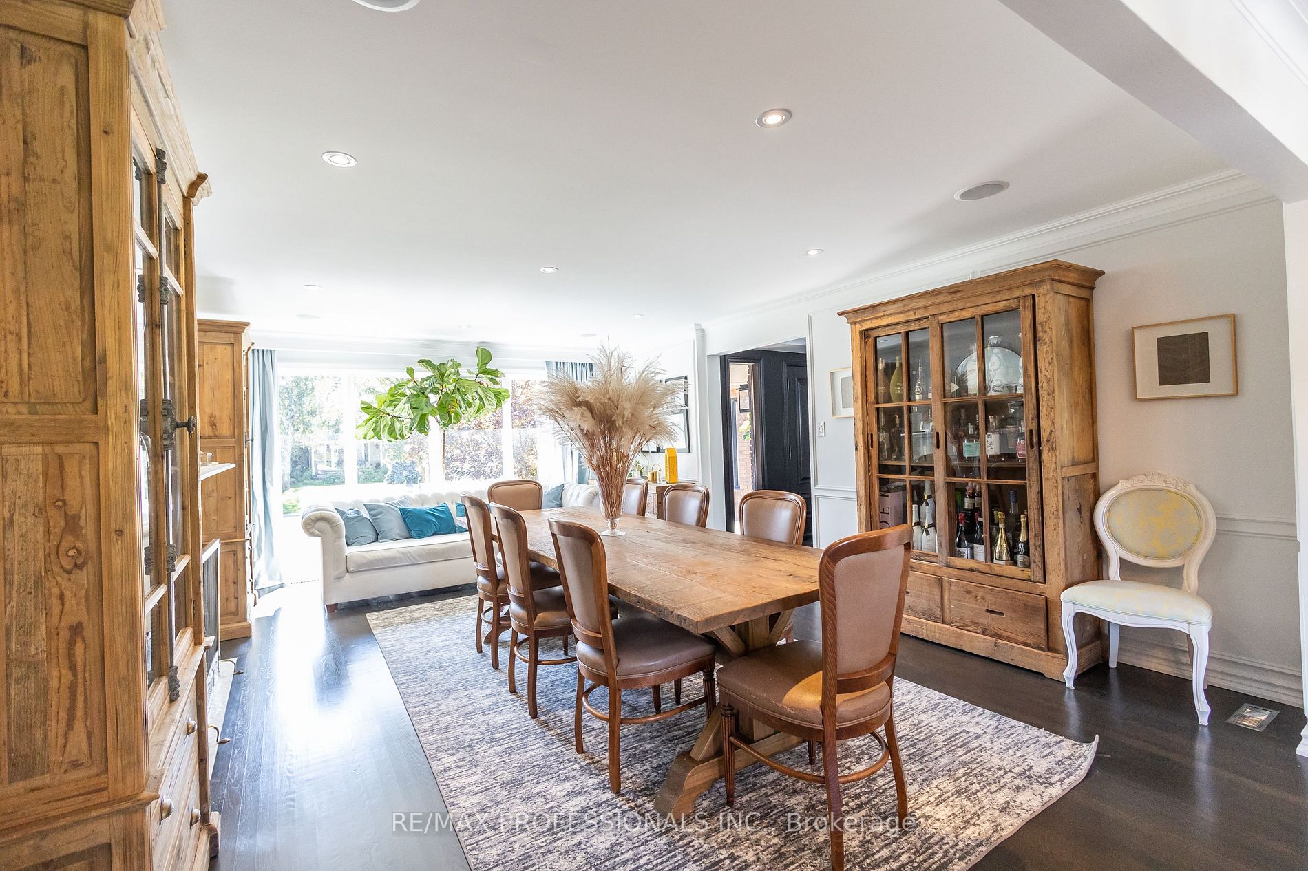 52 Courtsfield Crescent