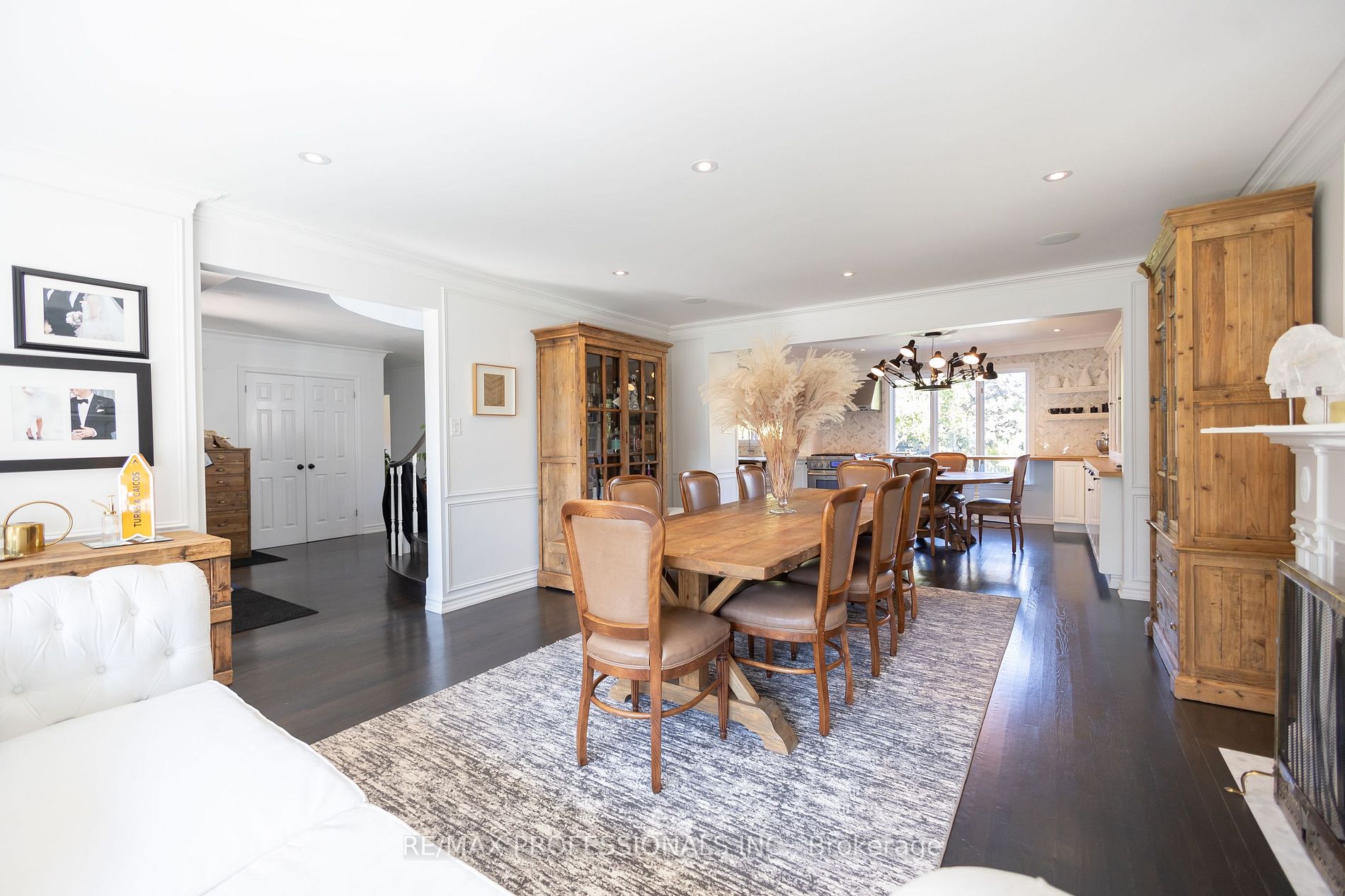 52 Courtsfield Crescent