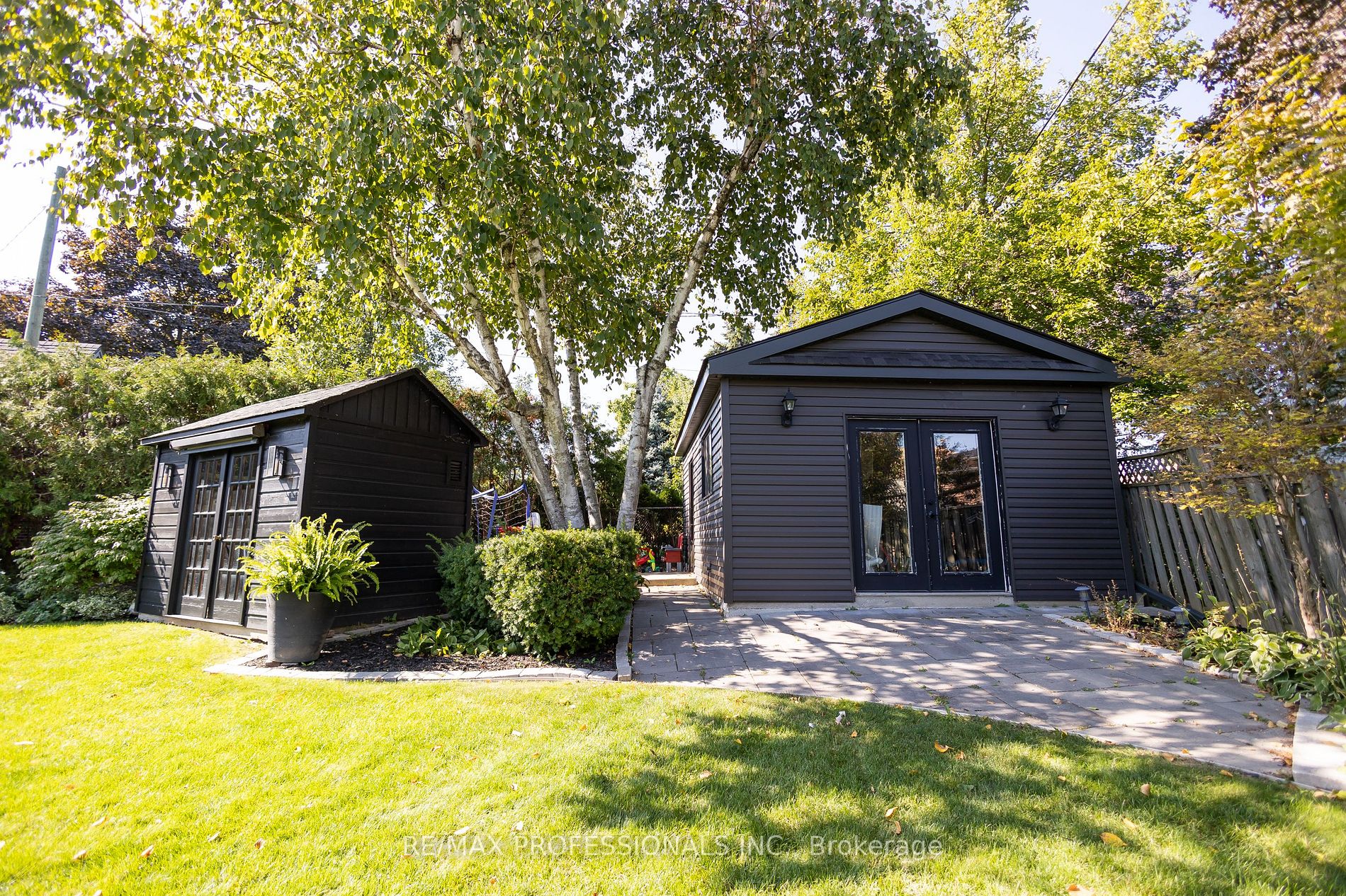 52 Courtsfield Crescent