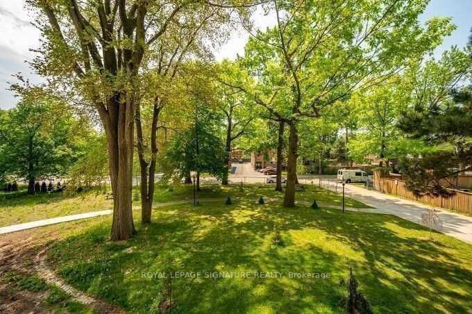 3625 Lake Shore Blvd W, #209
