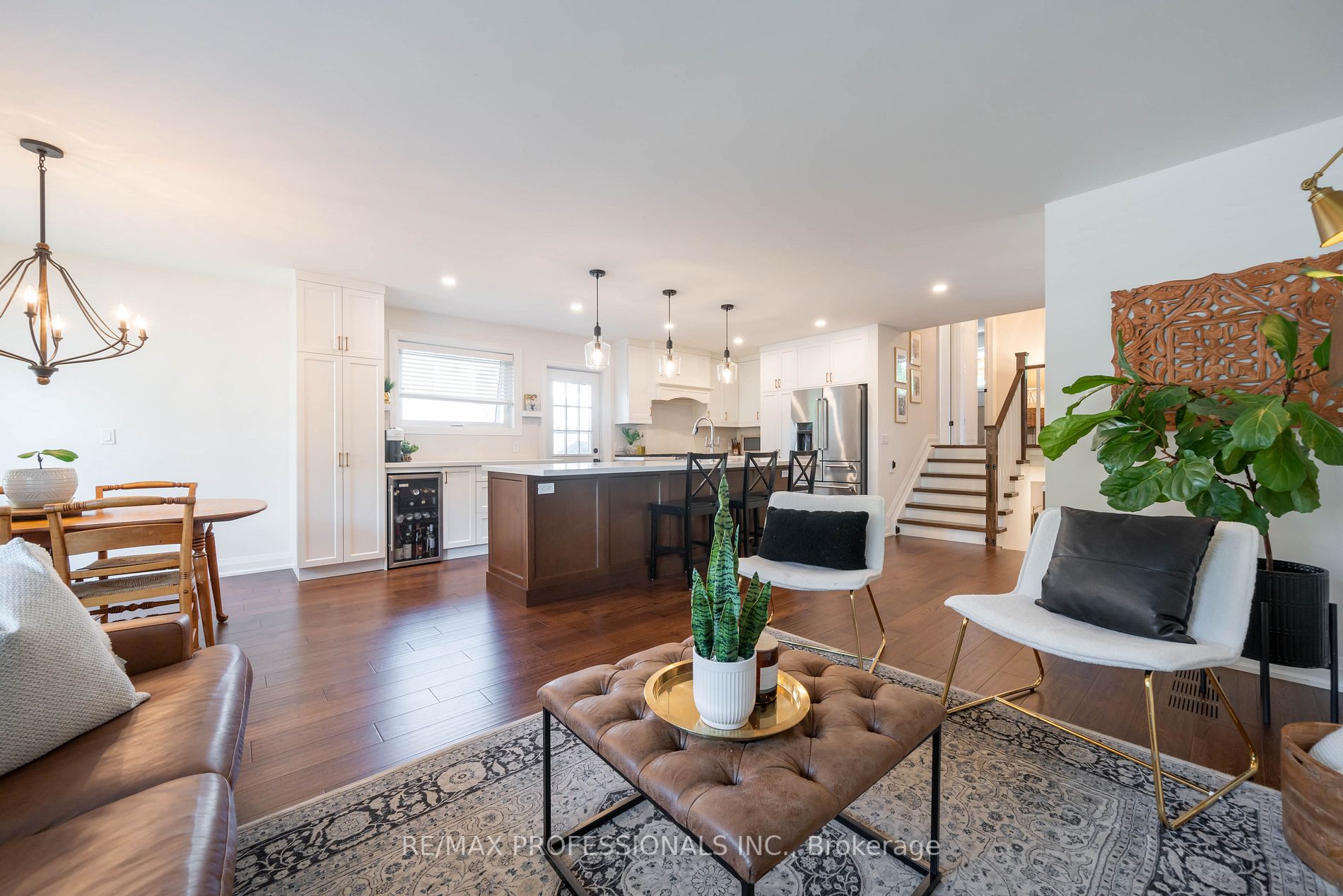 19 Vanderbrent Cres