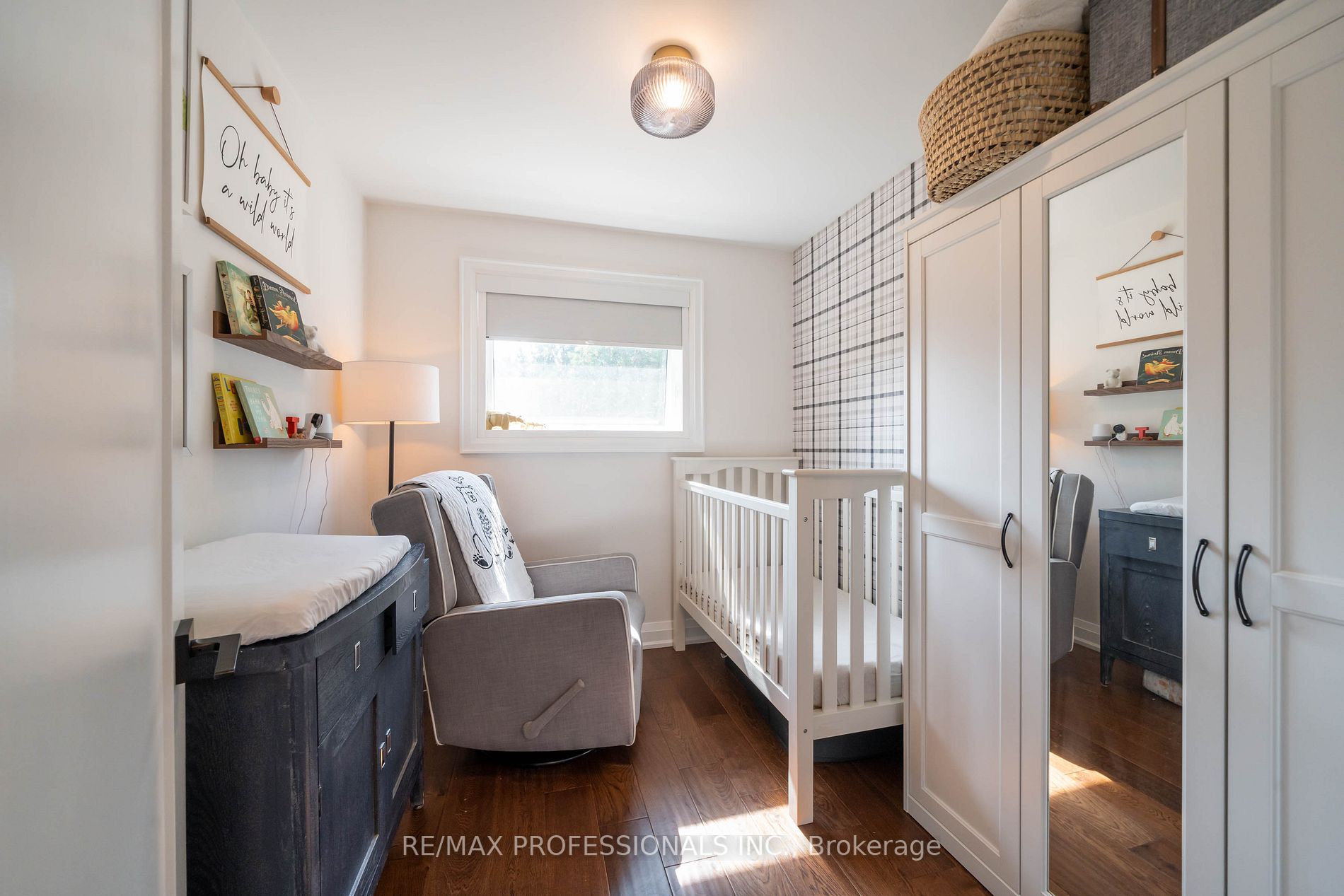 19 Vanderbrent Cres