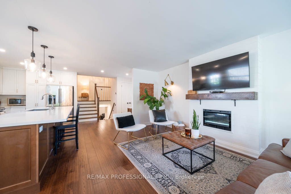 19 Vanderbrent Cres