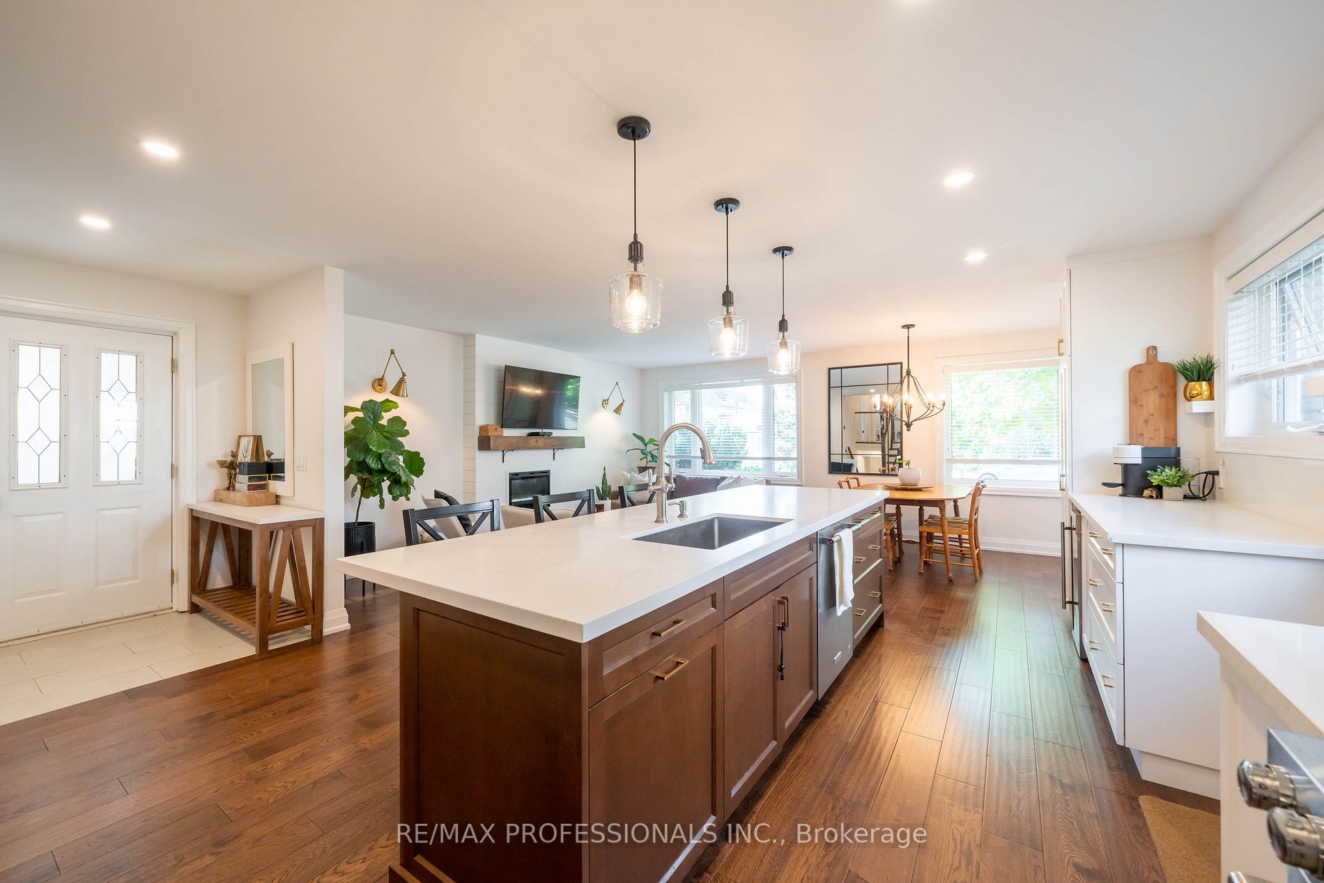 19 Vanderbrent Cres