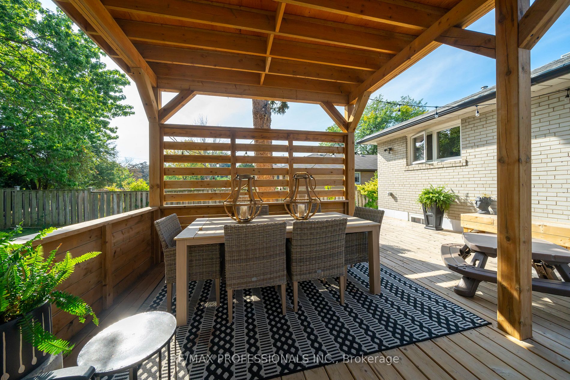 19 Vanderbrent Cres