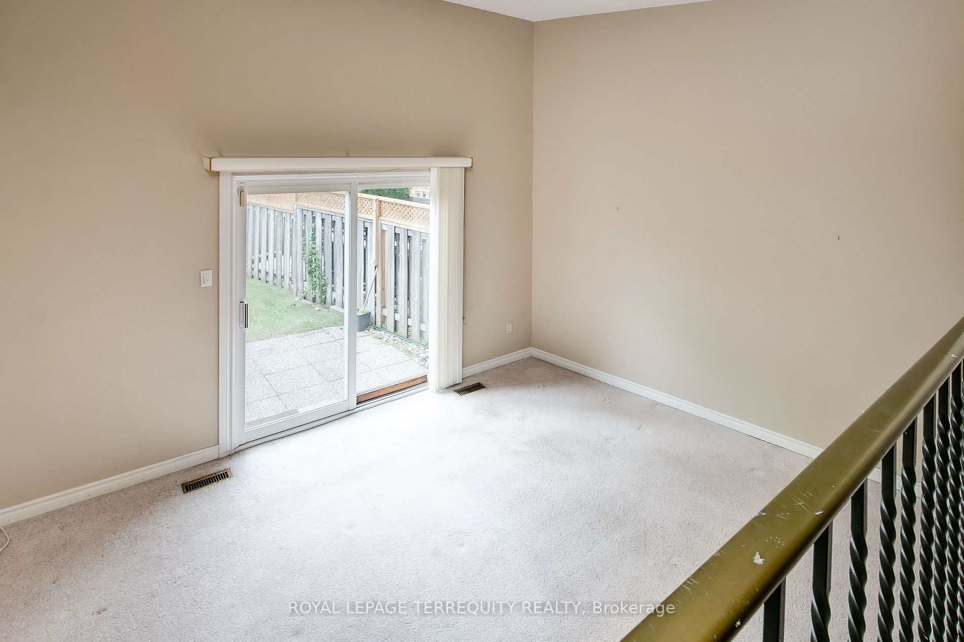 2075 Asta Dr, #21