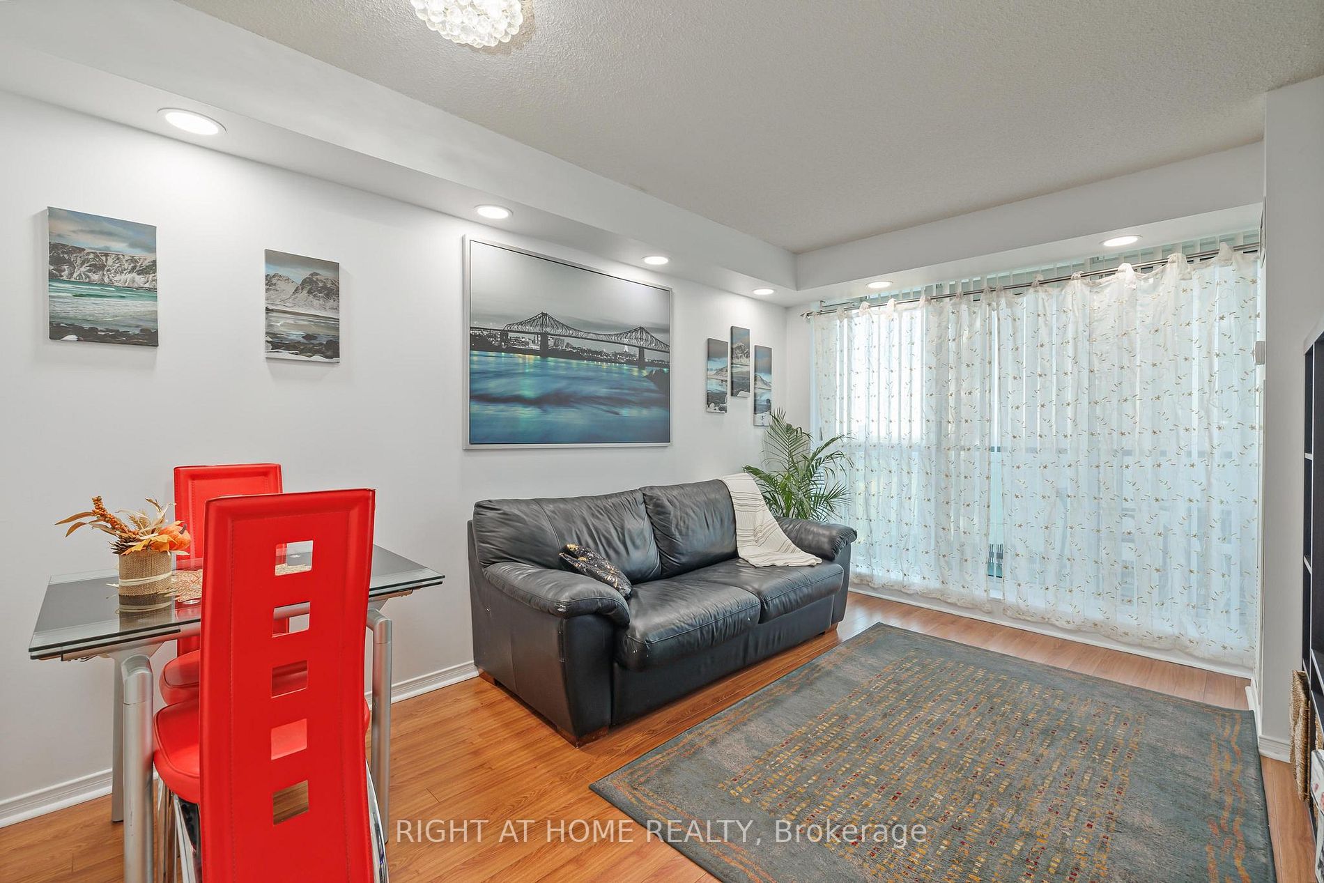 7 Michael Power Pl Pl, #904