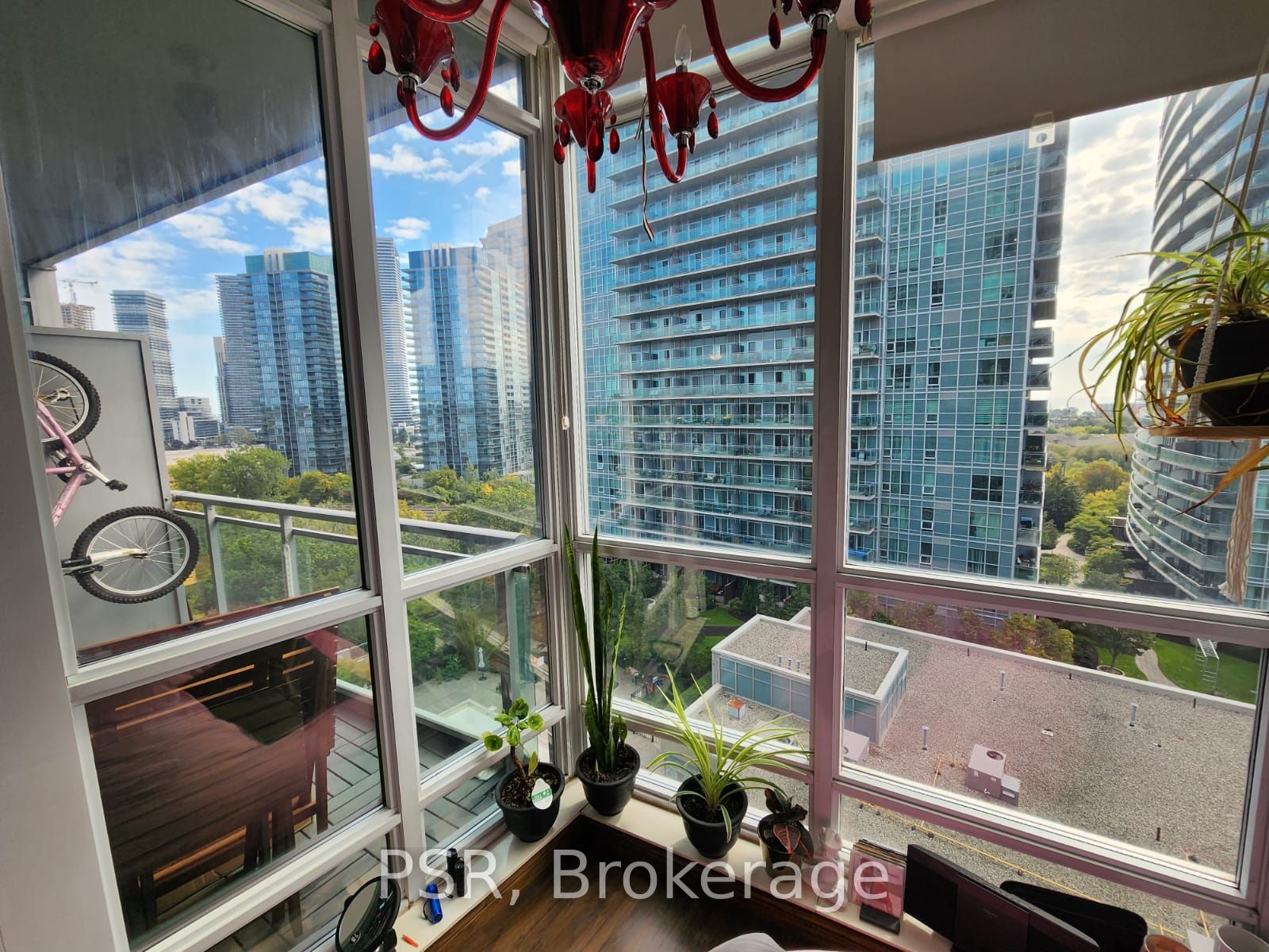 185 Legion Road N, #1110