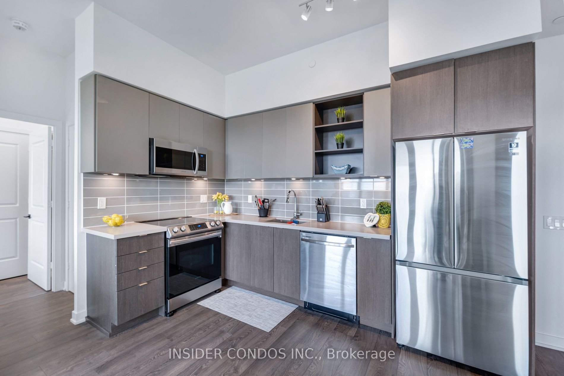 4655 Metcalfe Ave, #202B