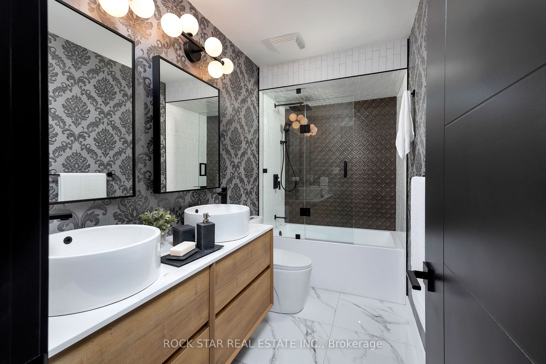 5090 FAIRVIEW Street, #50