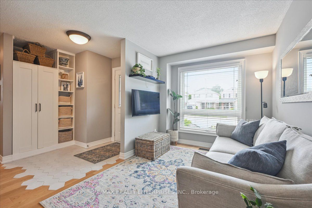 3091 Kilbride Cres
