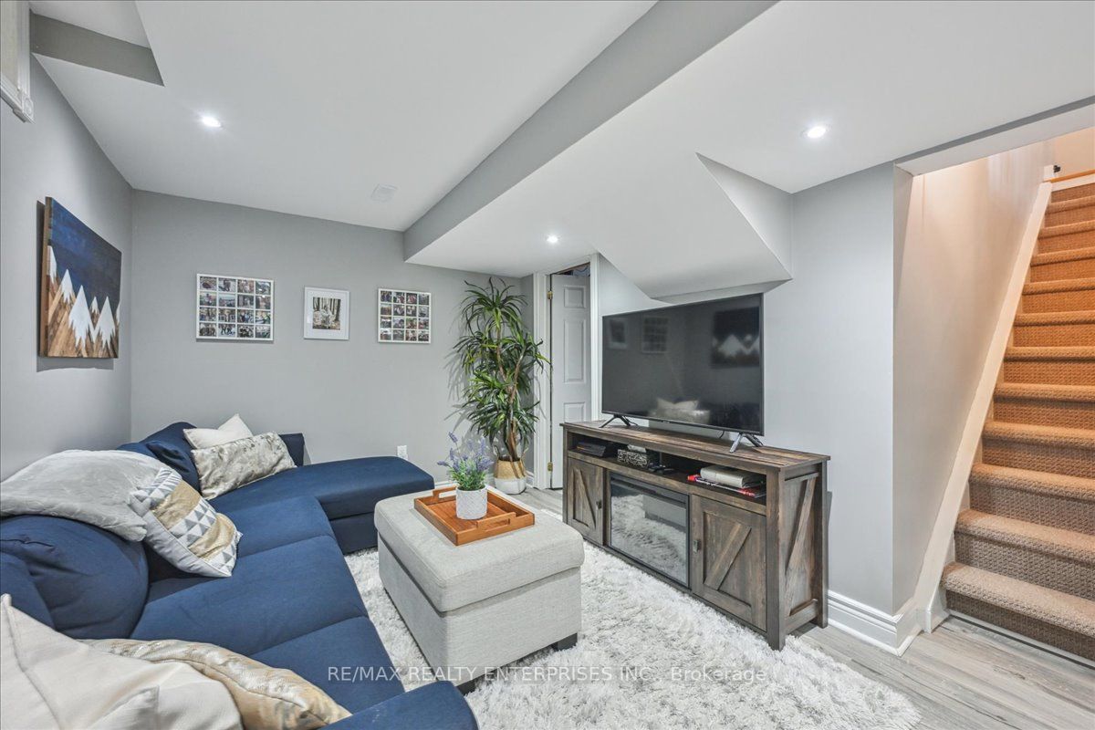3091 Kilbride Cres