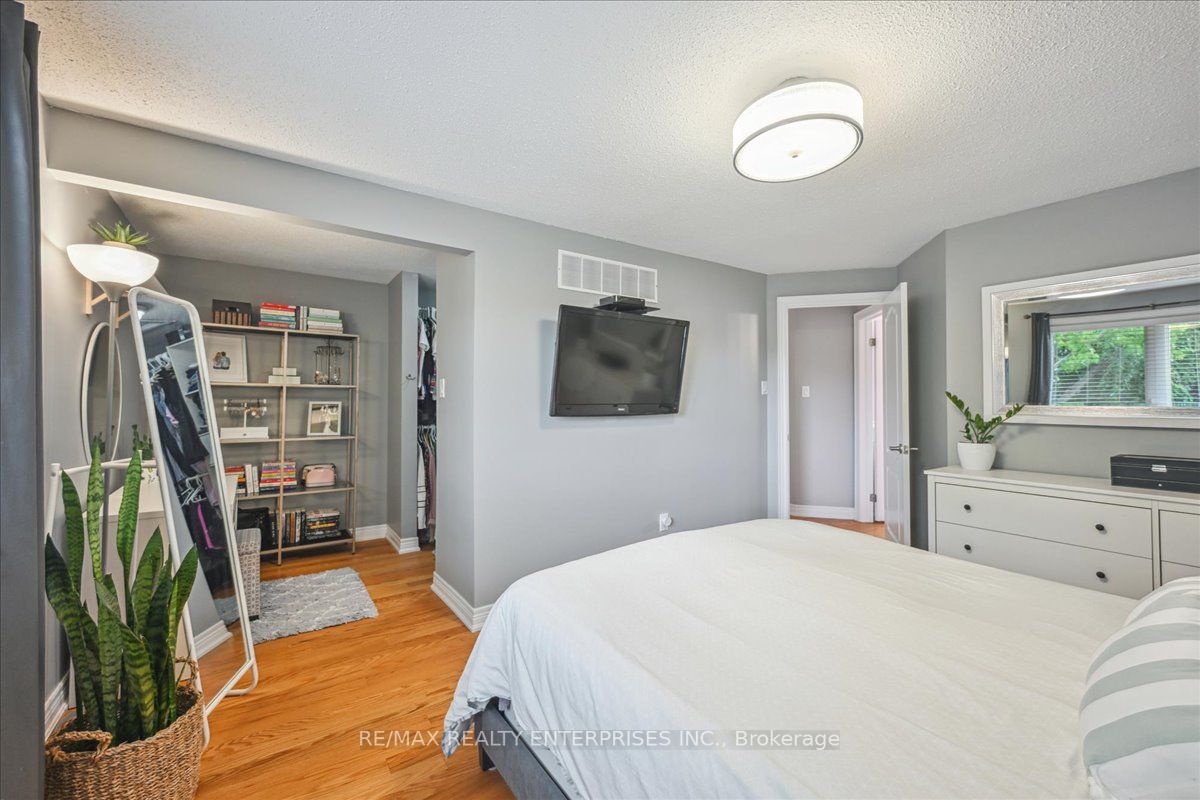 3091 Kilbride Cres