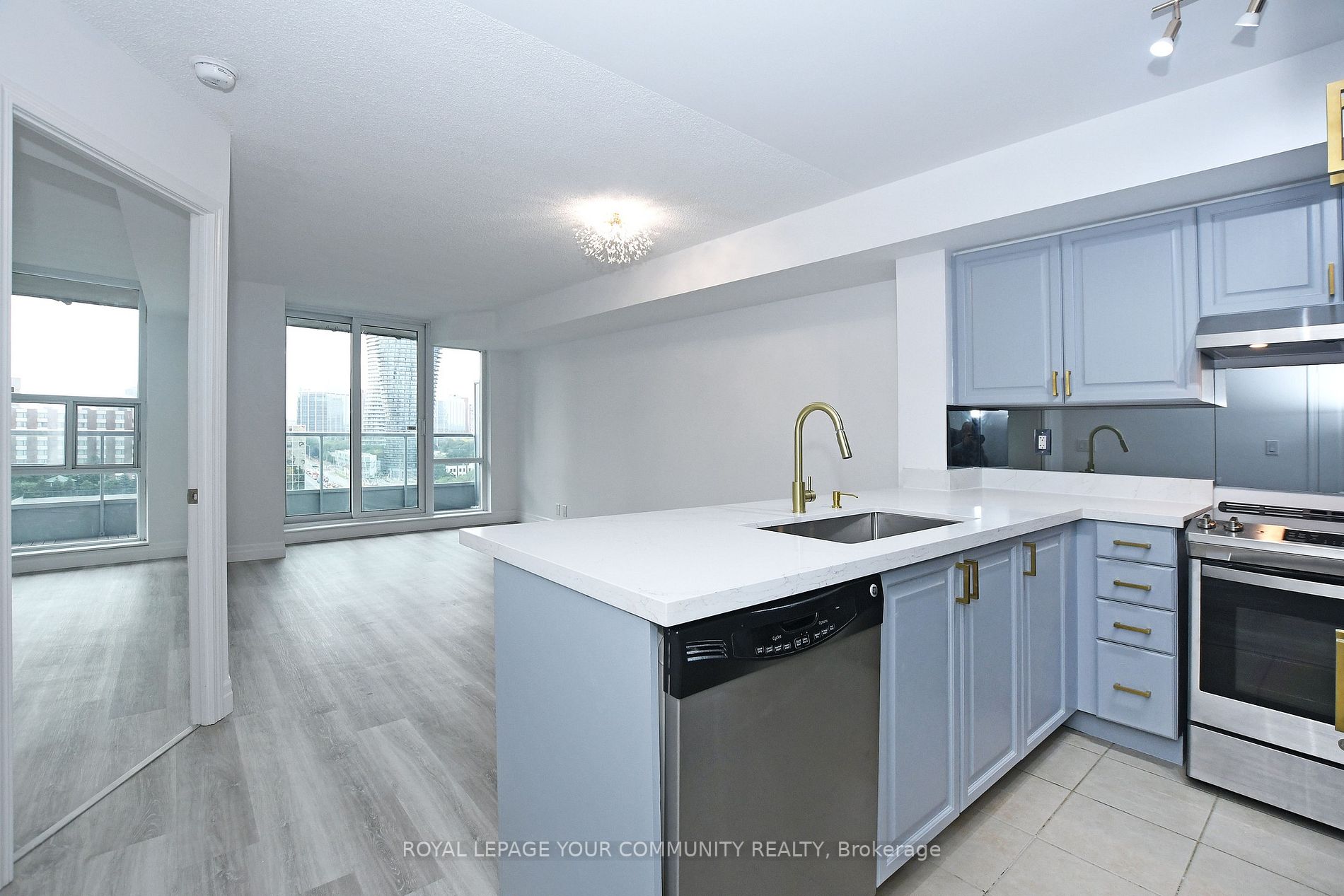 1 Elm Dr W, #1409