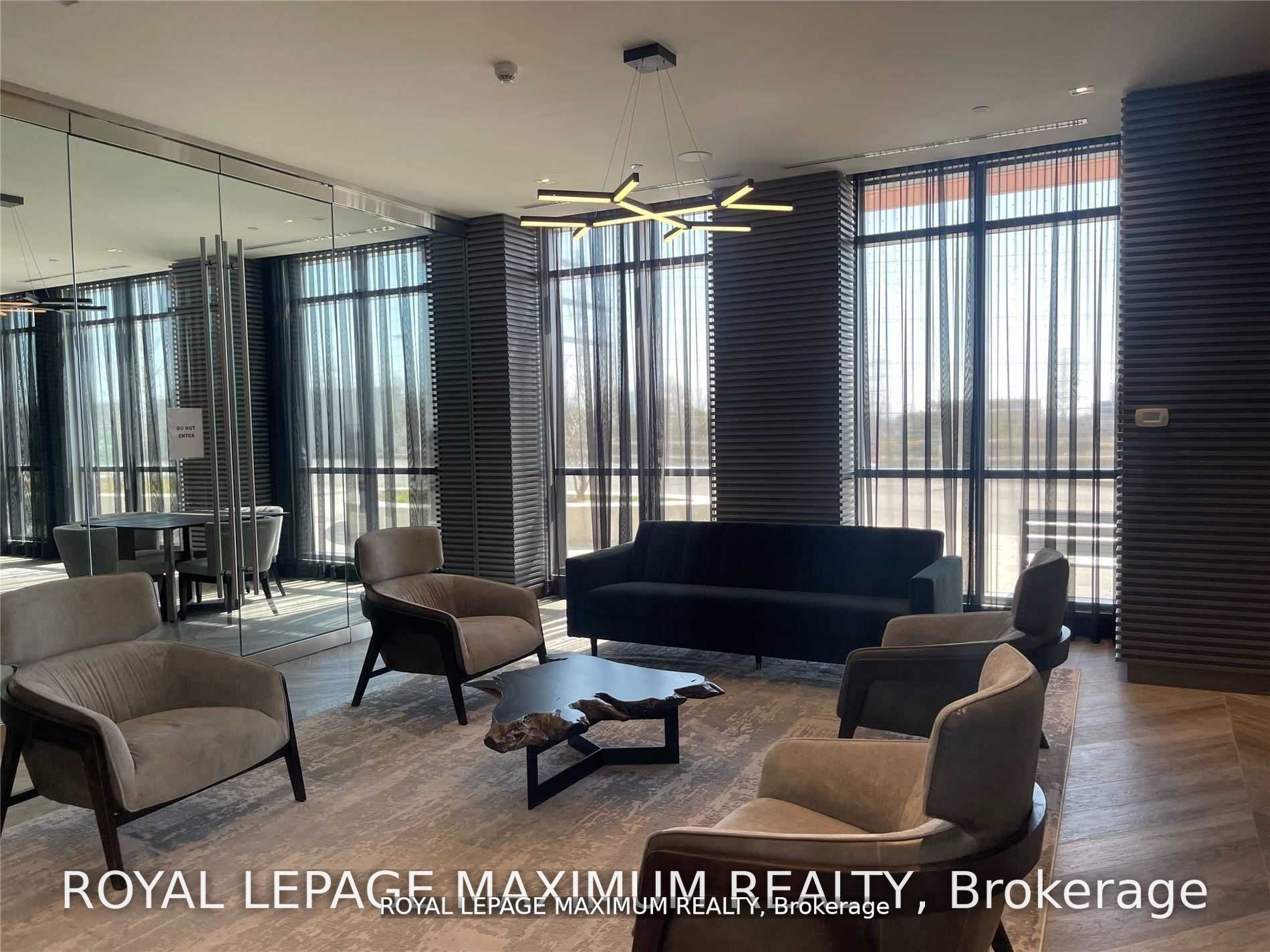 50 Thomas Riley Rd, #819