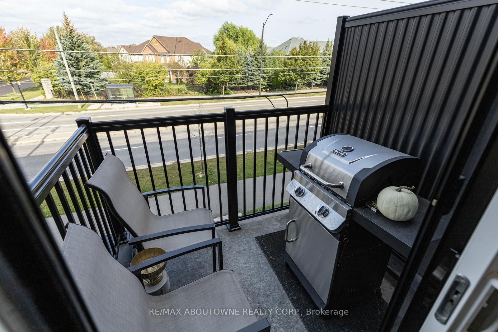 1200 Main St E, #202