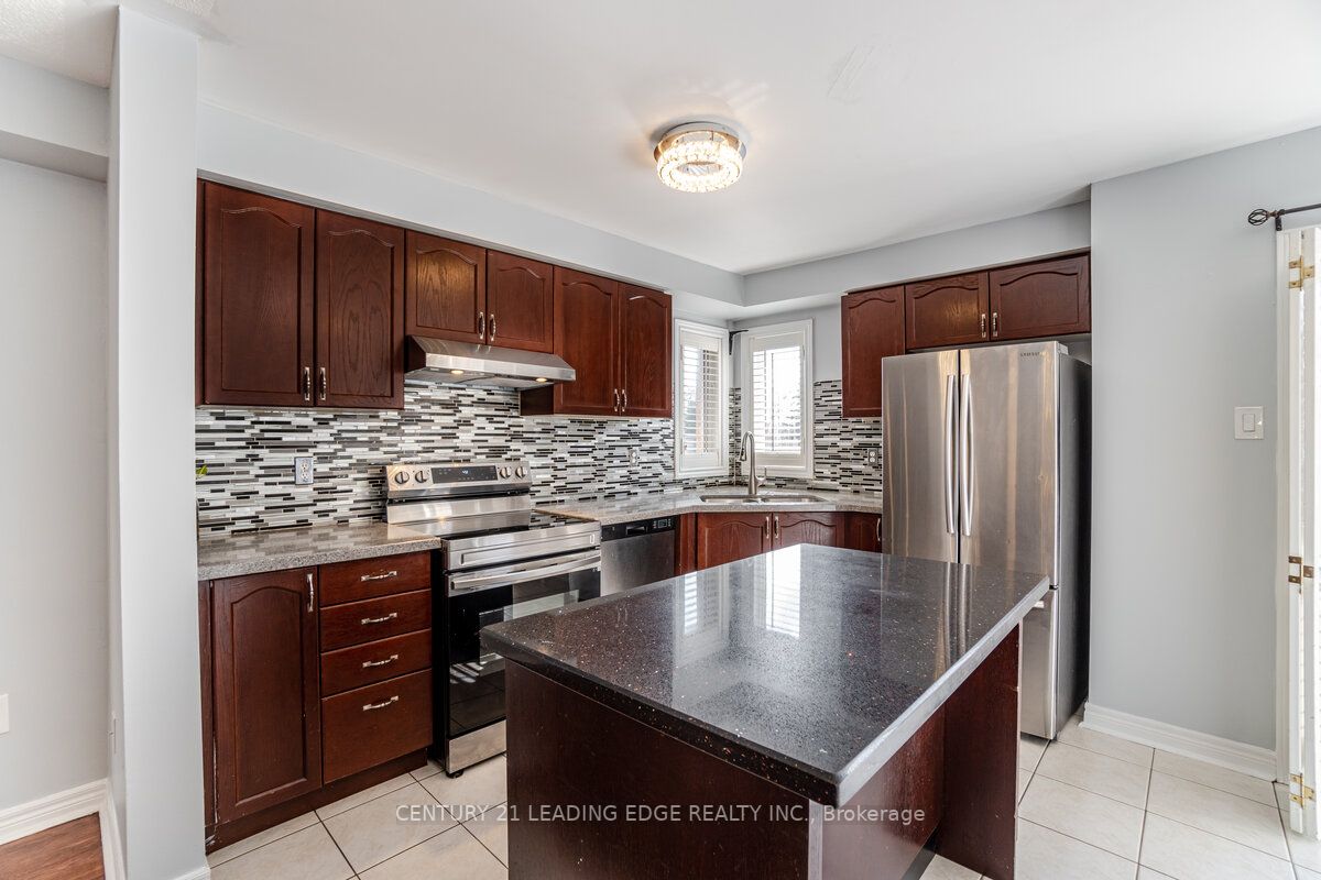835 Othello Crt