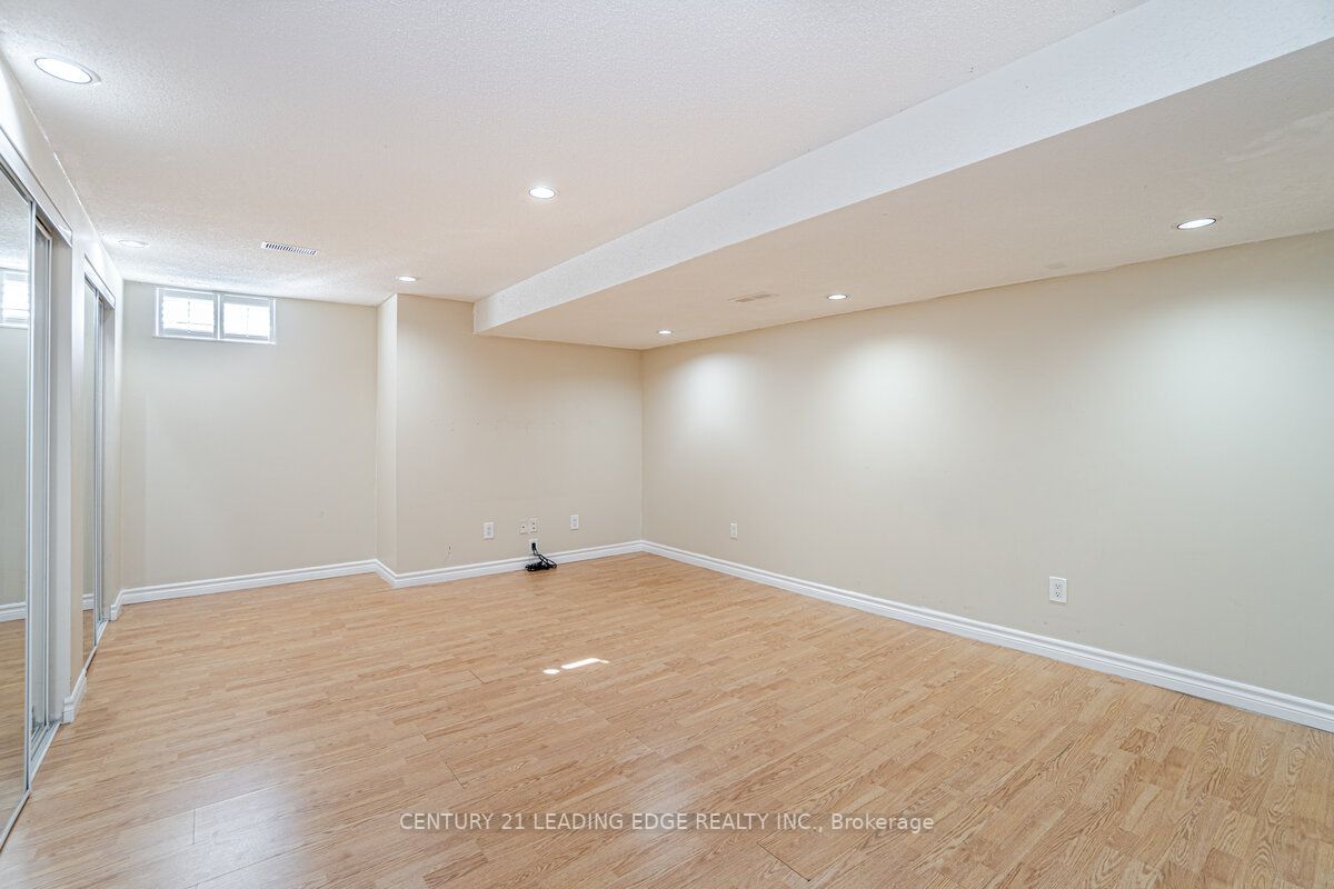 835 Othello Crt