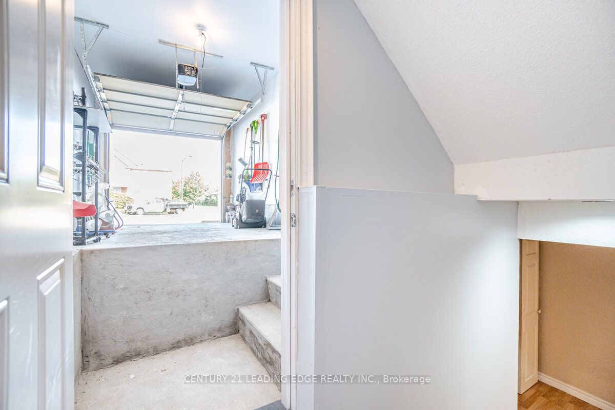 835 Othello Crt
