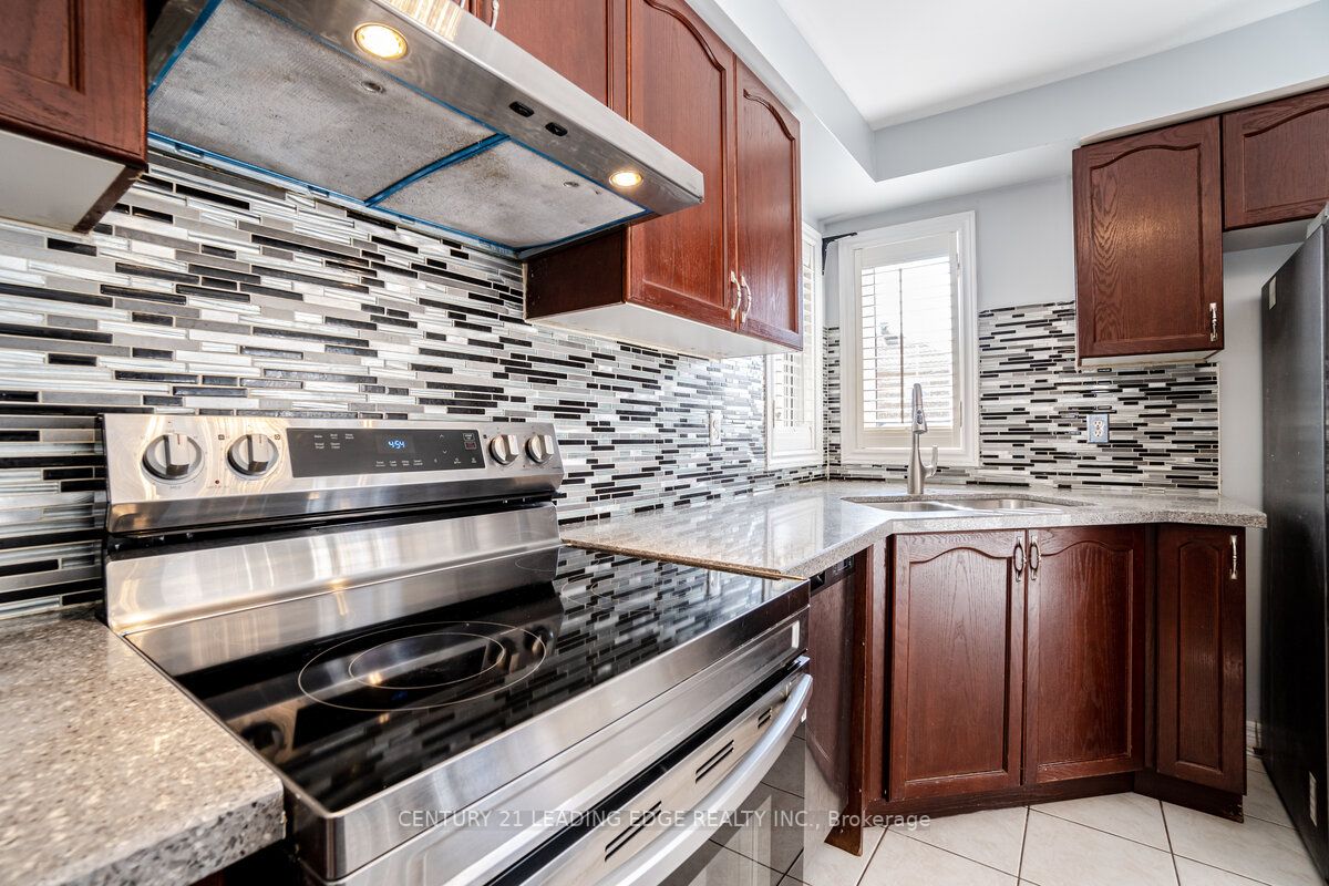 835 Othello Crt