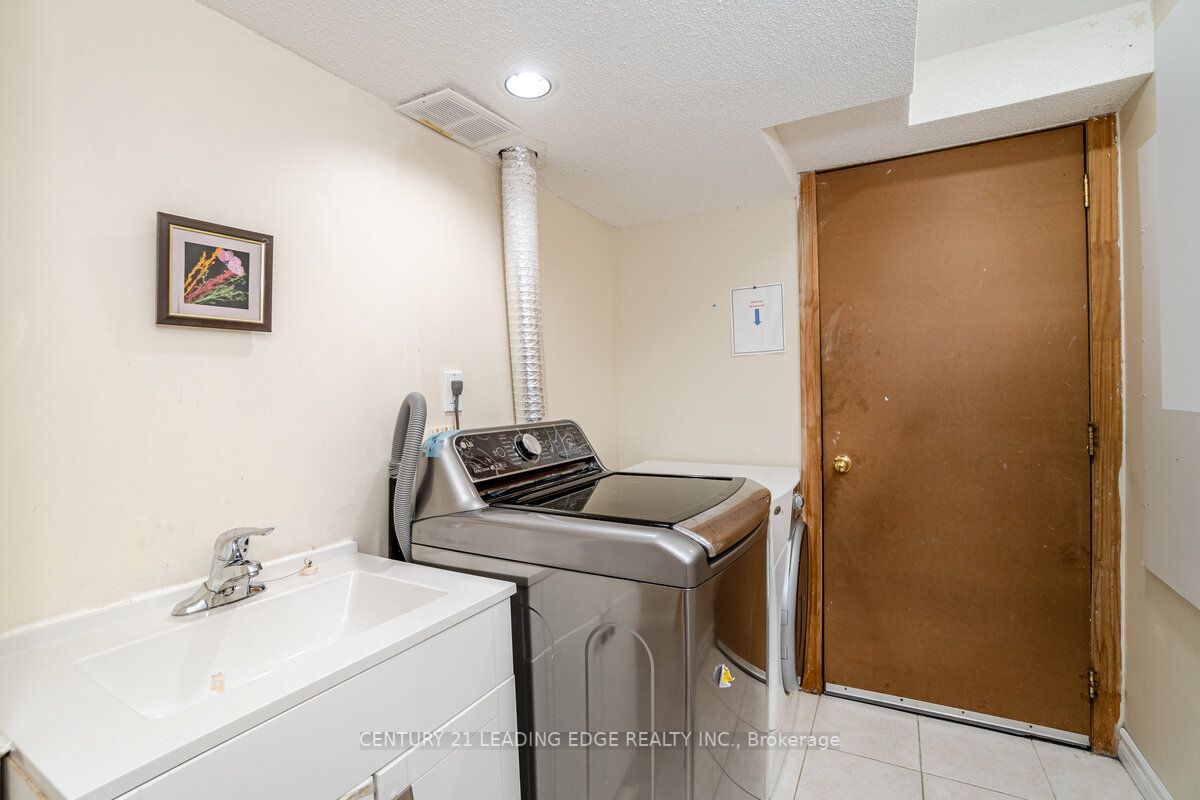 835 Othello Crt