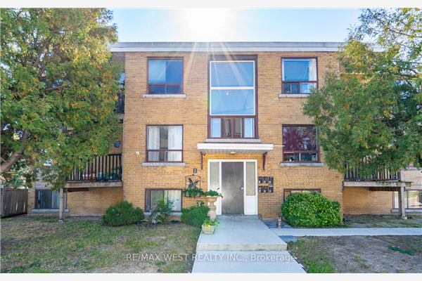 1 Bexley Cres, Toronto