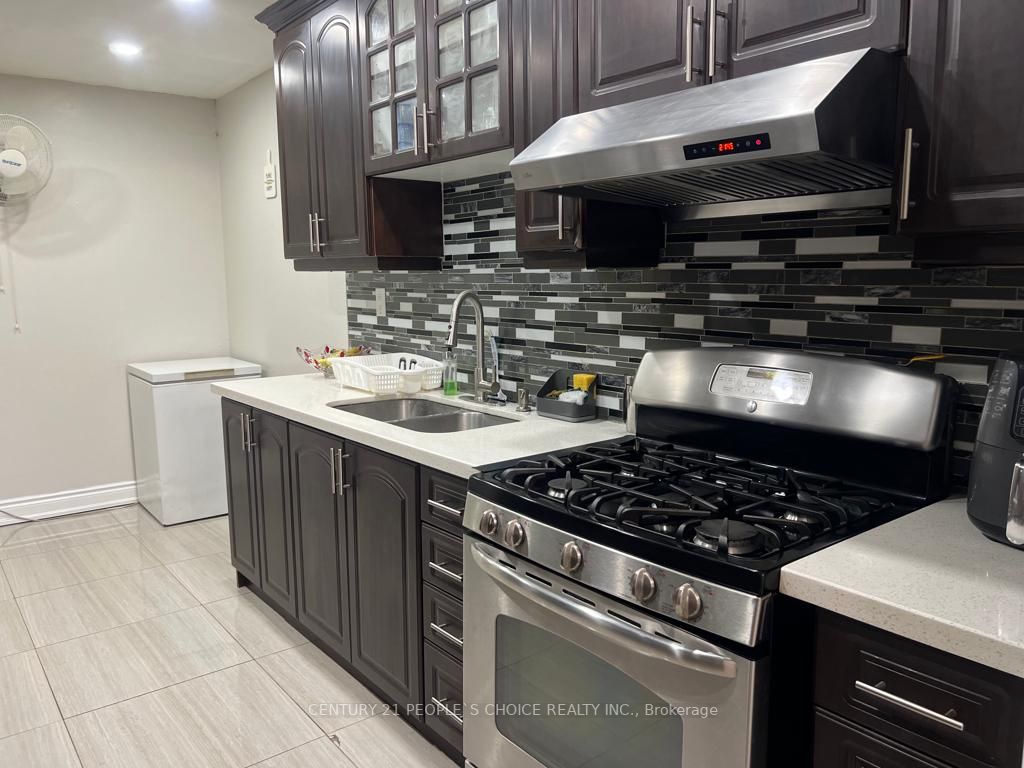 7450 Darcel Ave, #2