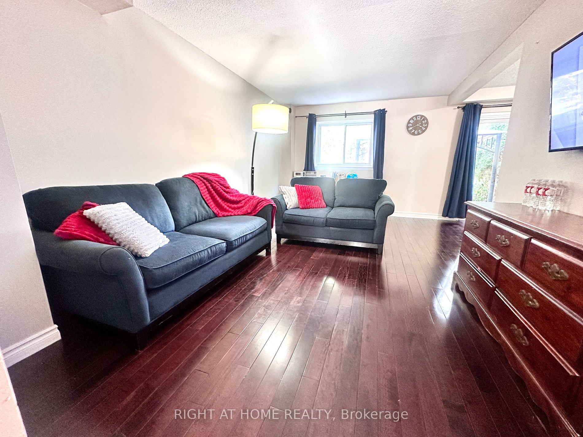2700 Battleford Rd, #43