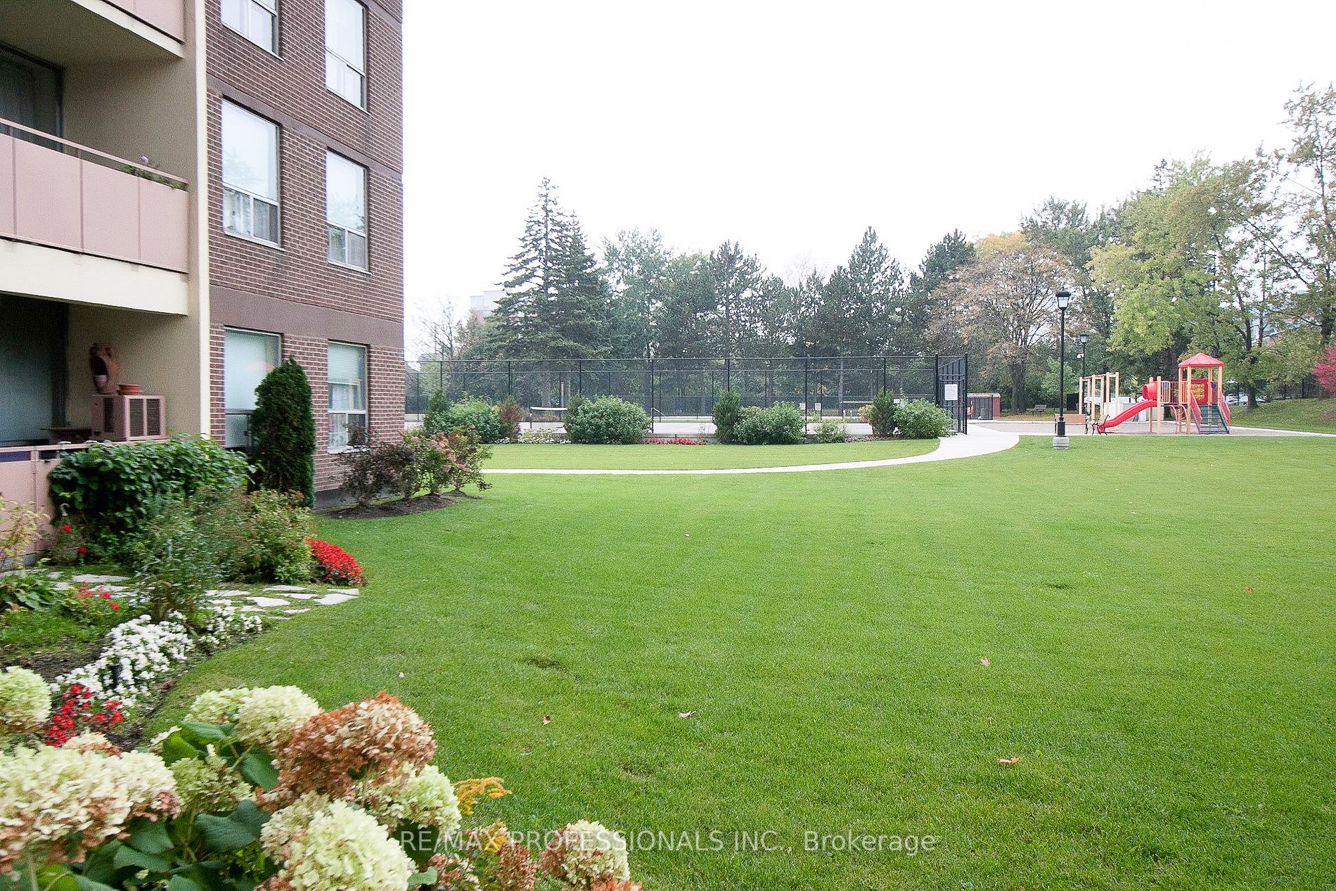 61 Richview Rd, #2012