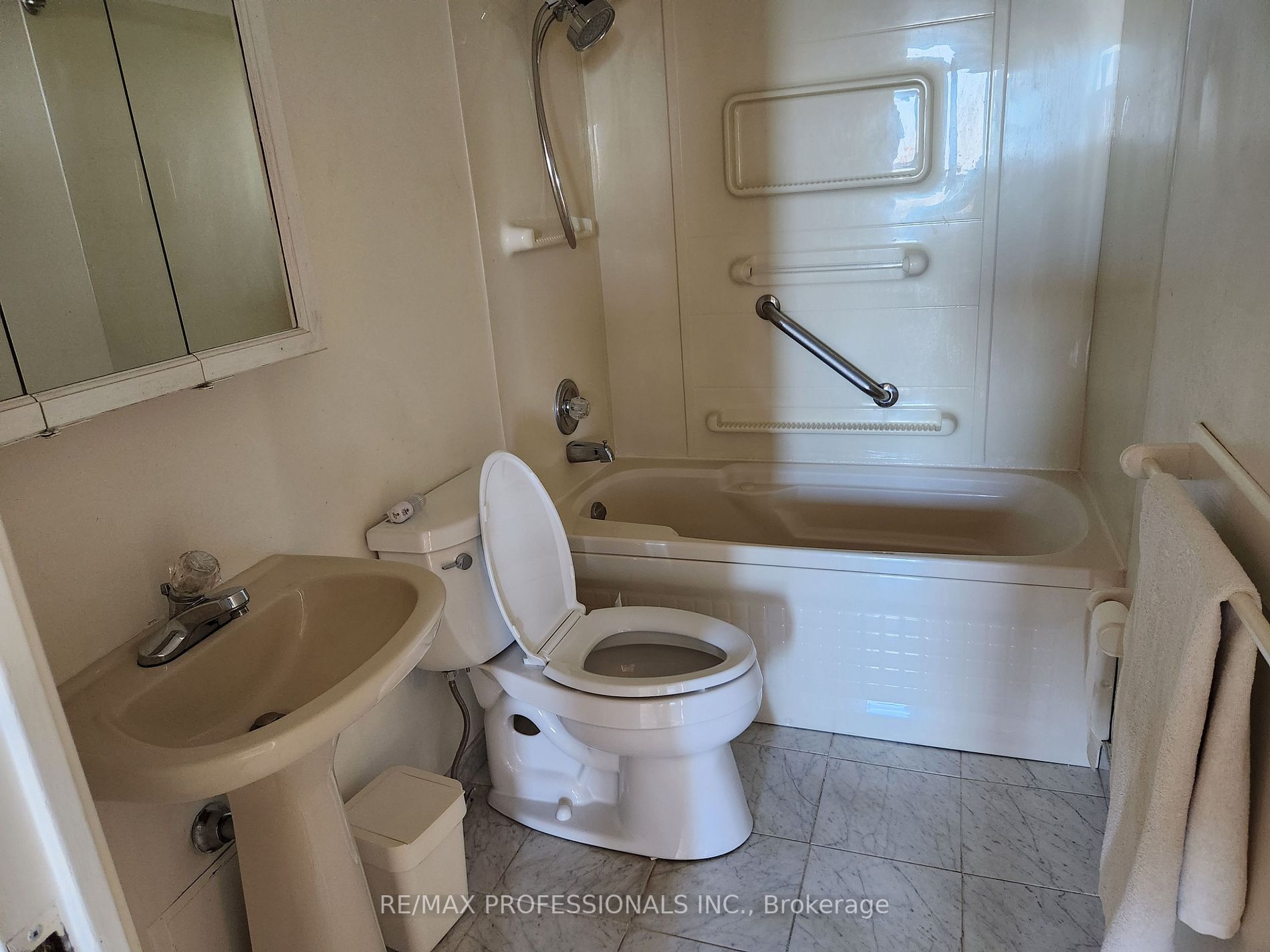 61 Richview Rd, #2012