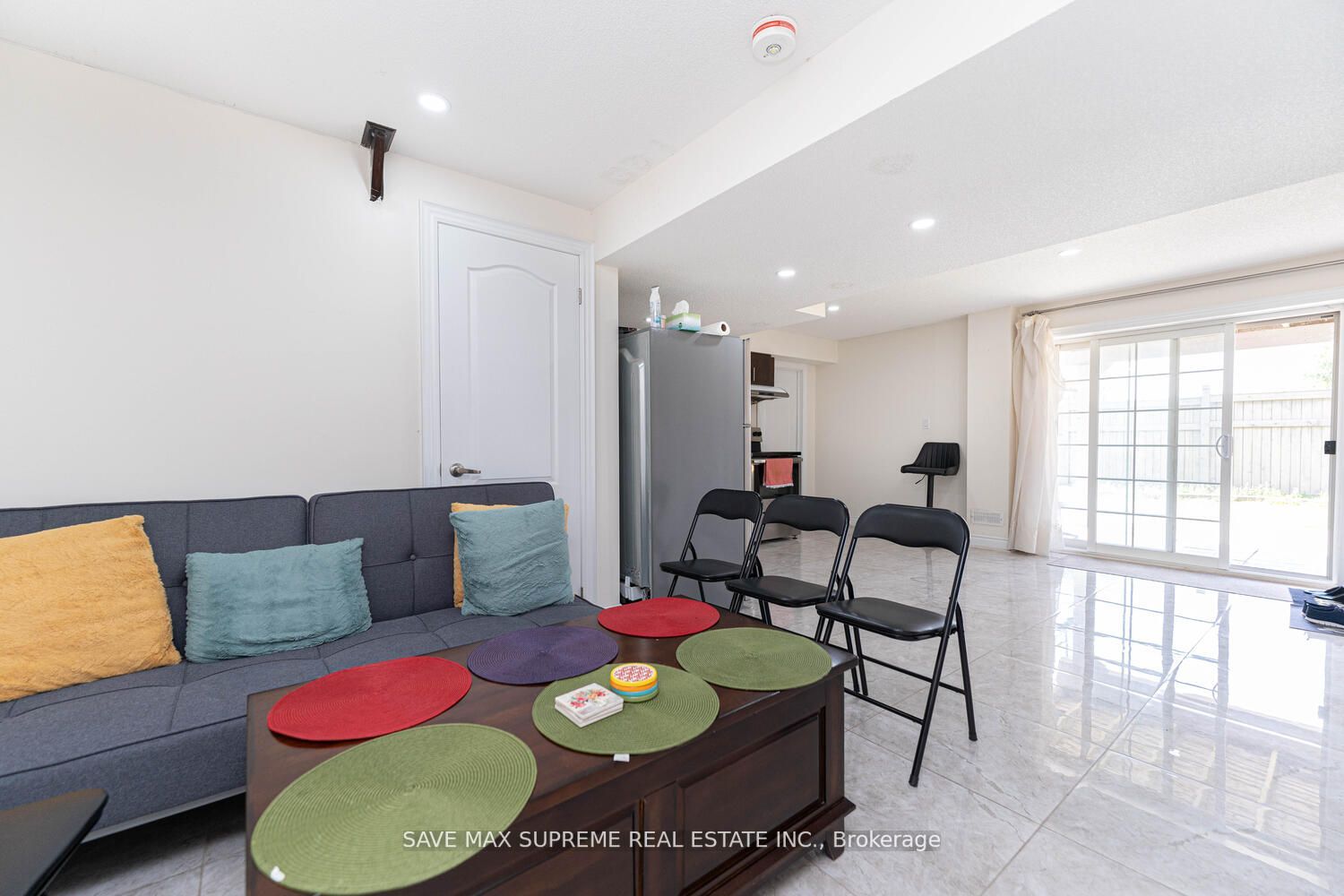 12 Royal West Dr