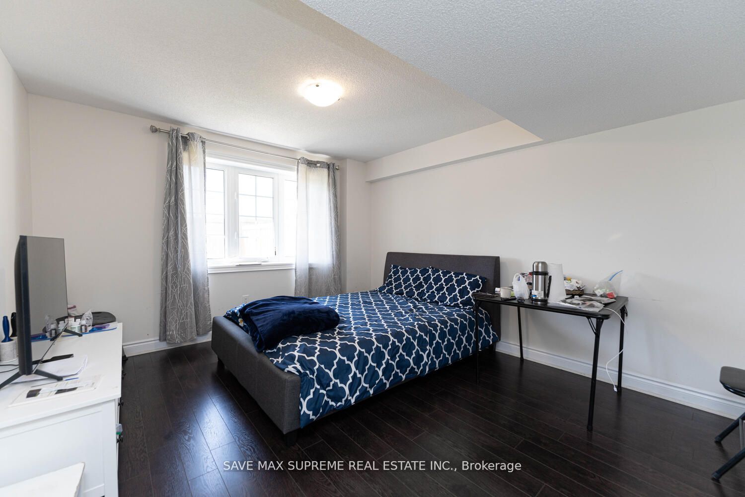 12 Royal West Dr