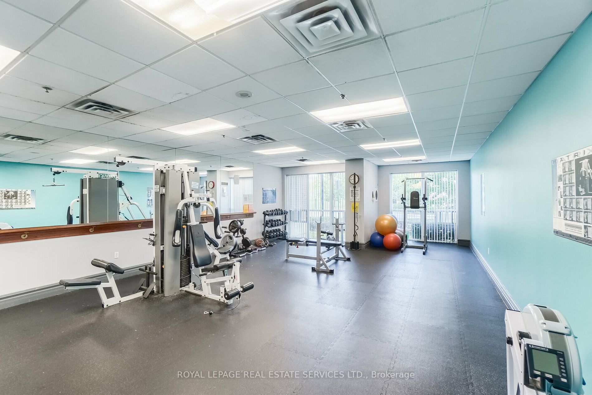 15 Michael Power Place, #405