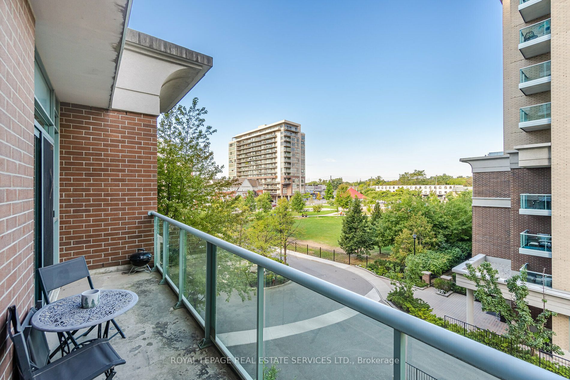 15 Michael Power Place, #405