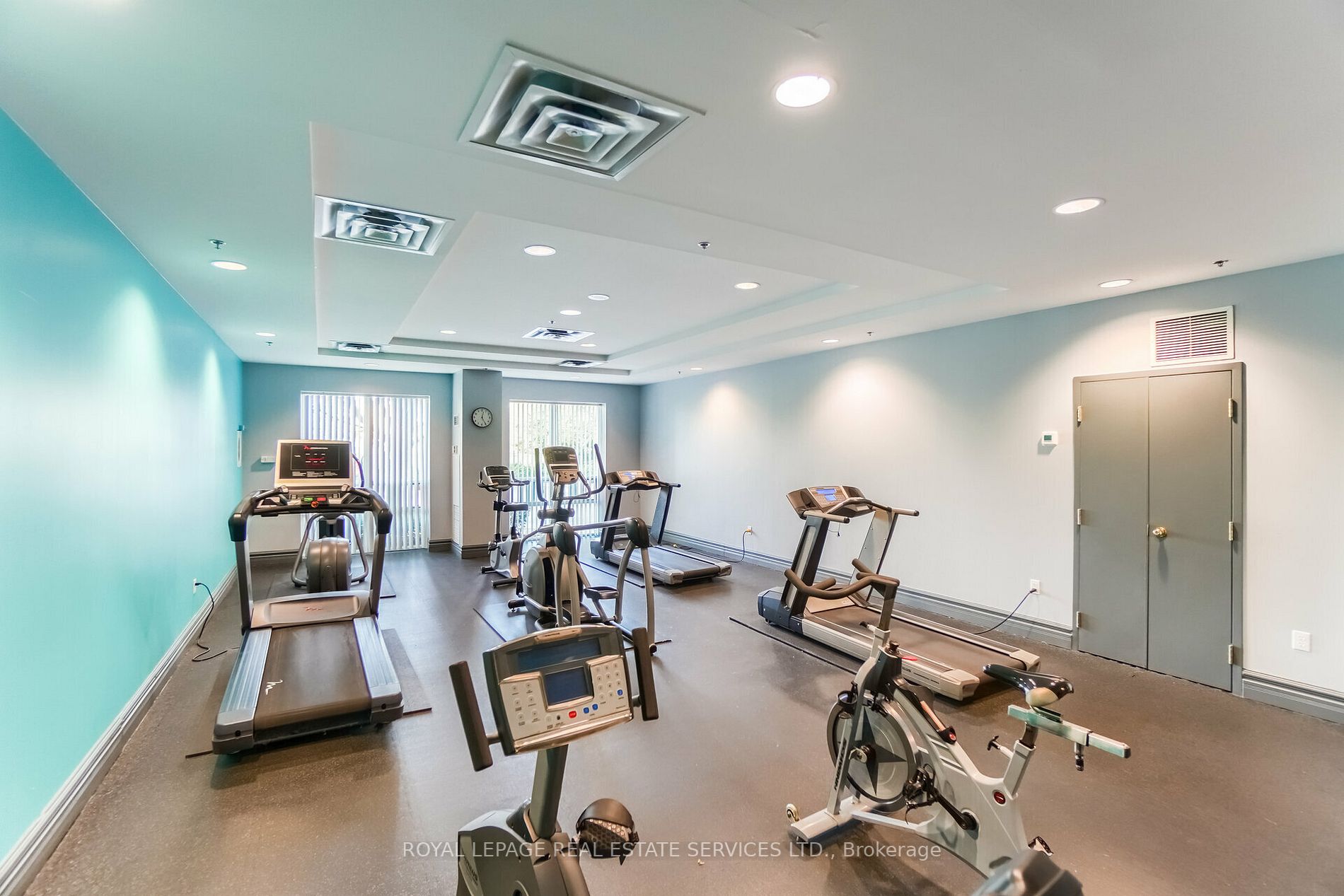 15 Michael Power Place, #405