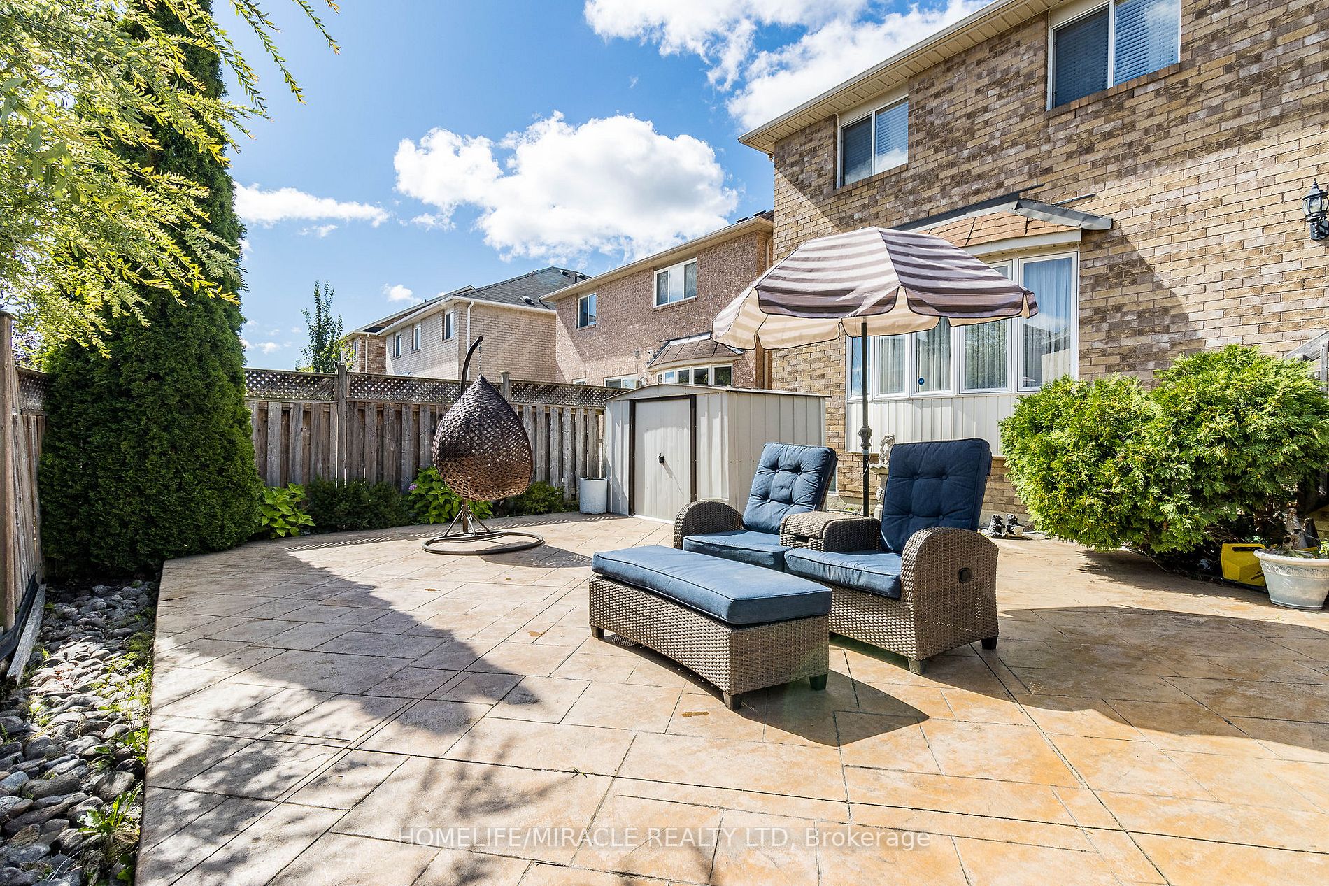 181 Brisdale Dr
