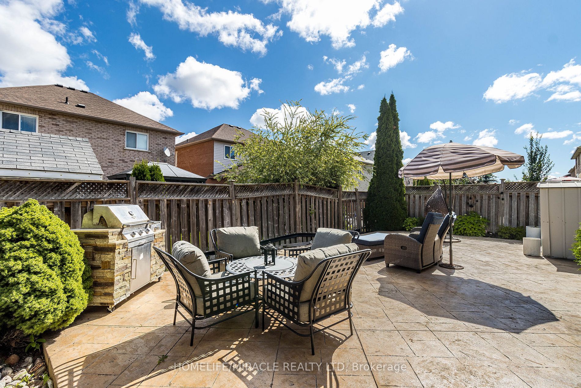 181 Brisdale Dr
