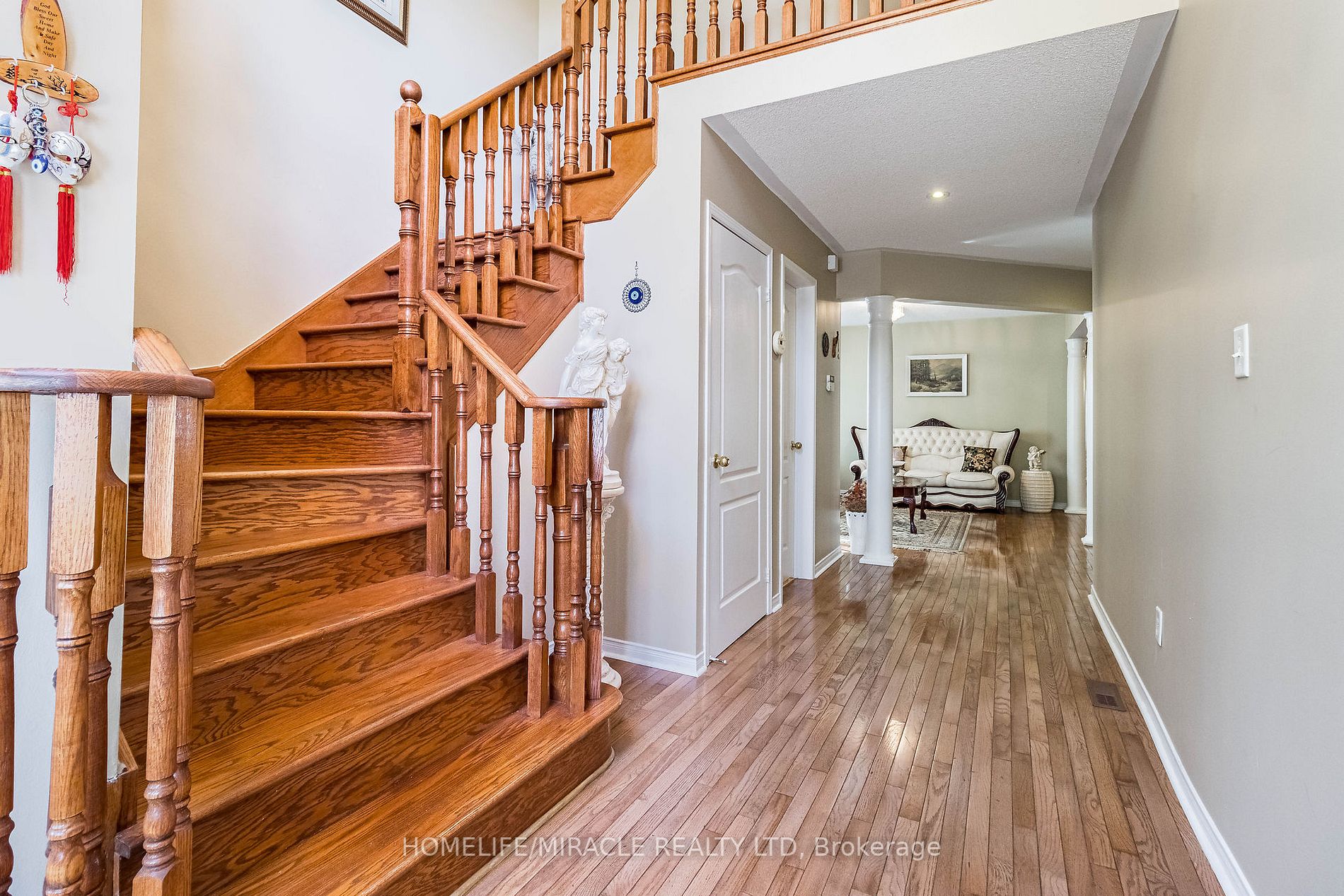 181 Brisdale Dr