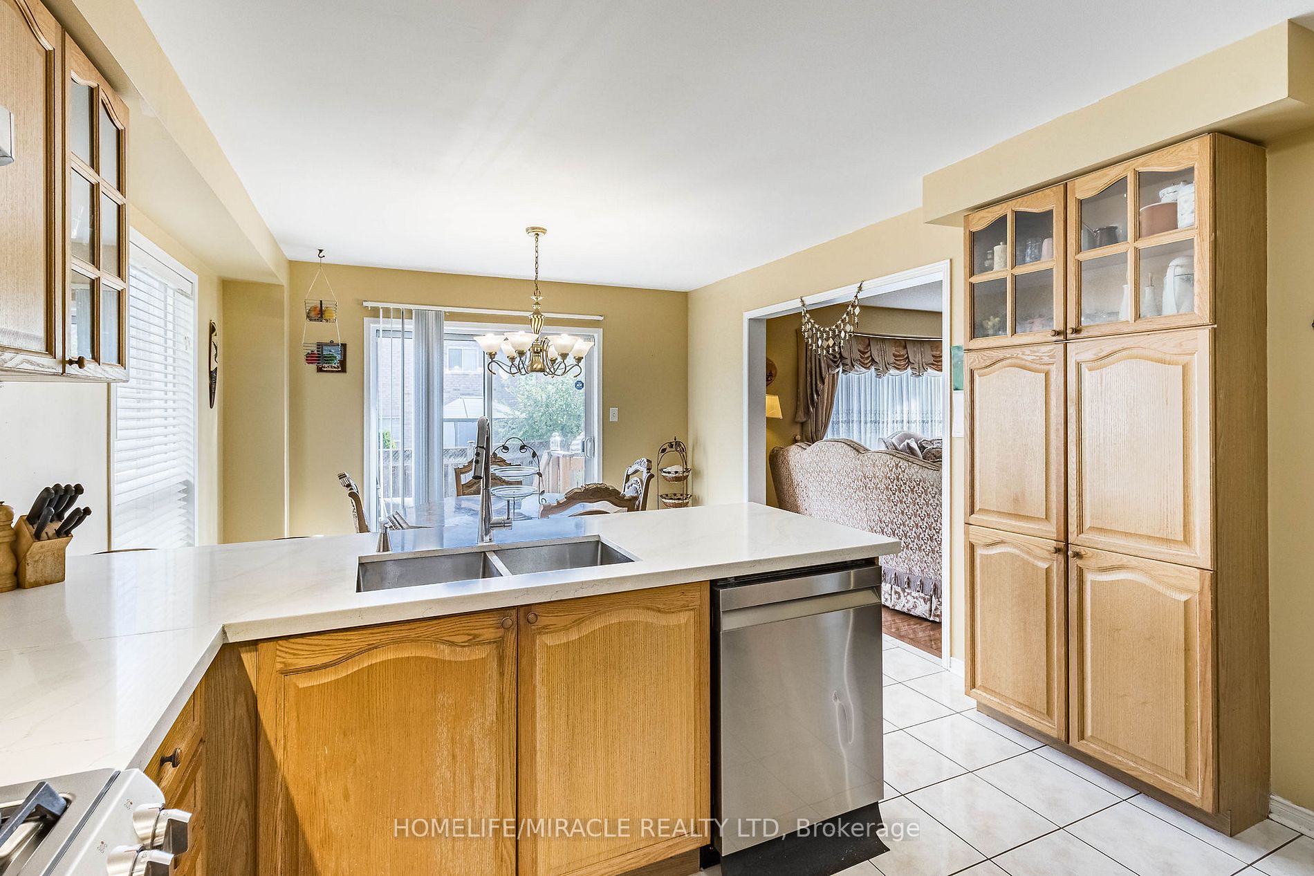 181 Brisdale Dr
