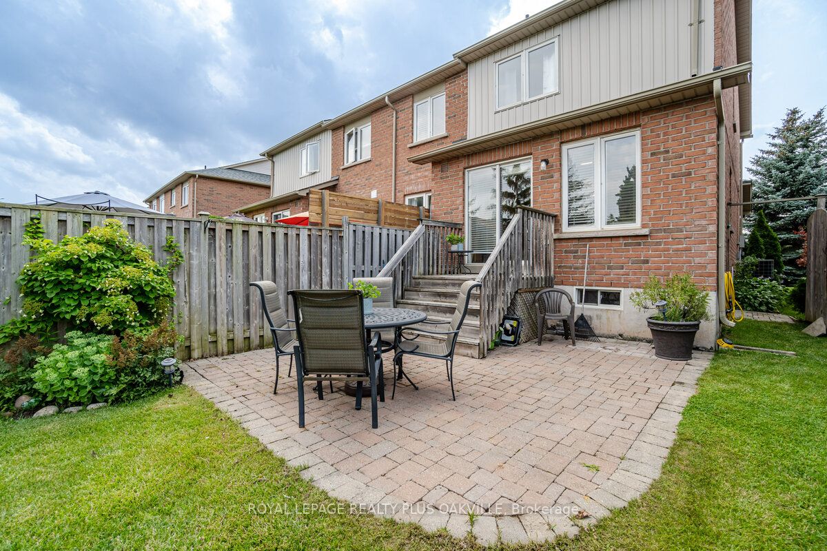 396 Riverstone Dr