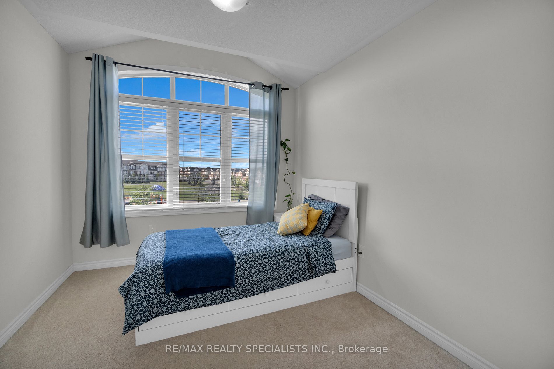 8 Toledo Lane