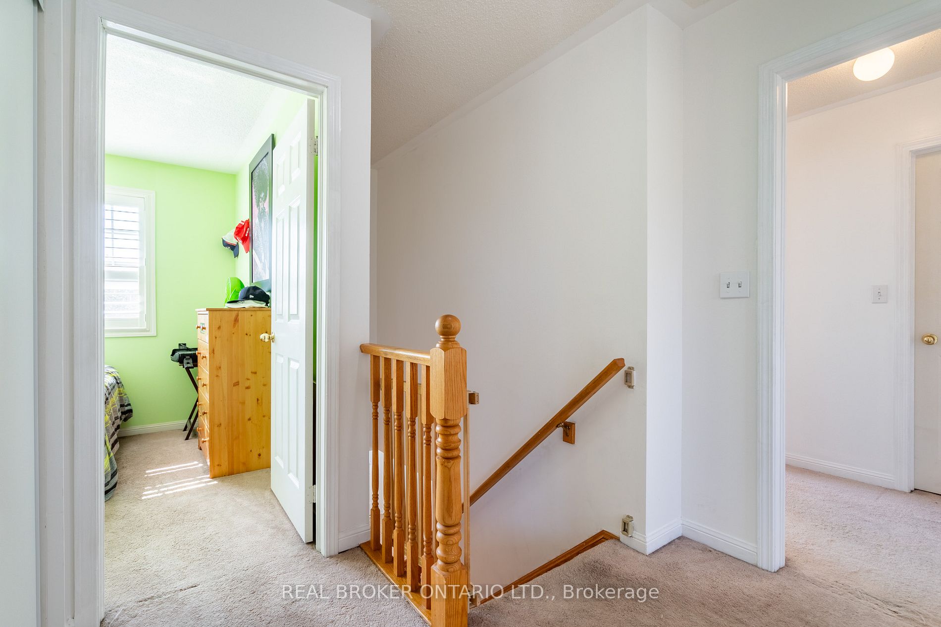 1631 Gowling Terrace