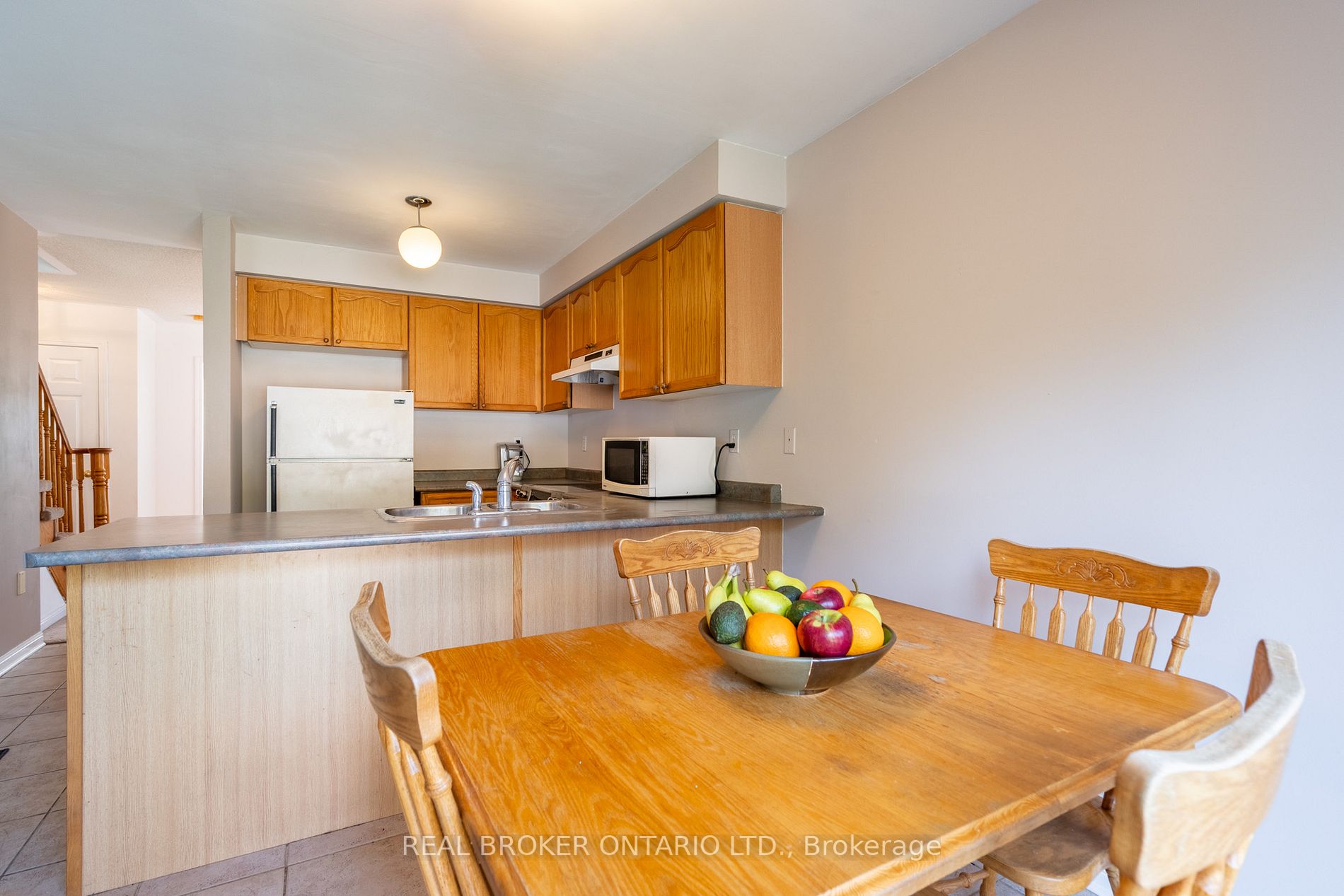 1631 Gowling Terrace