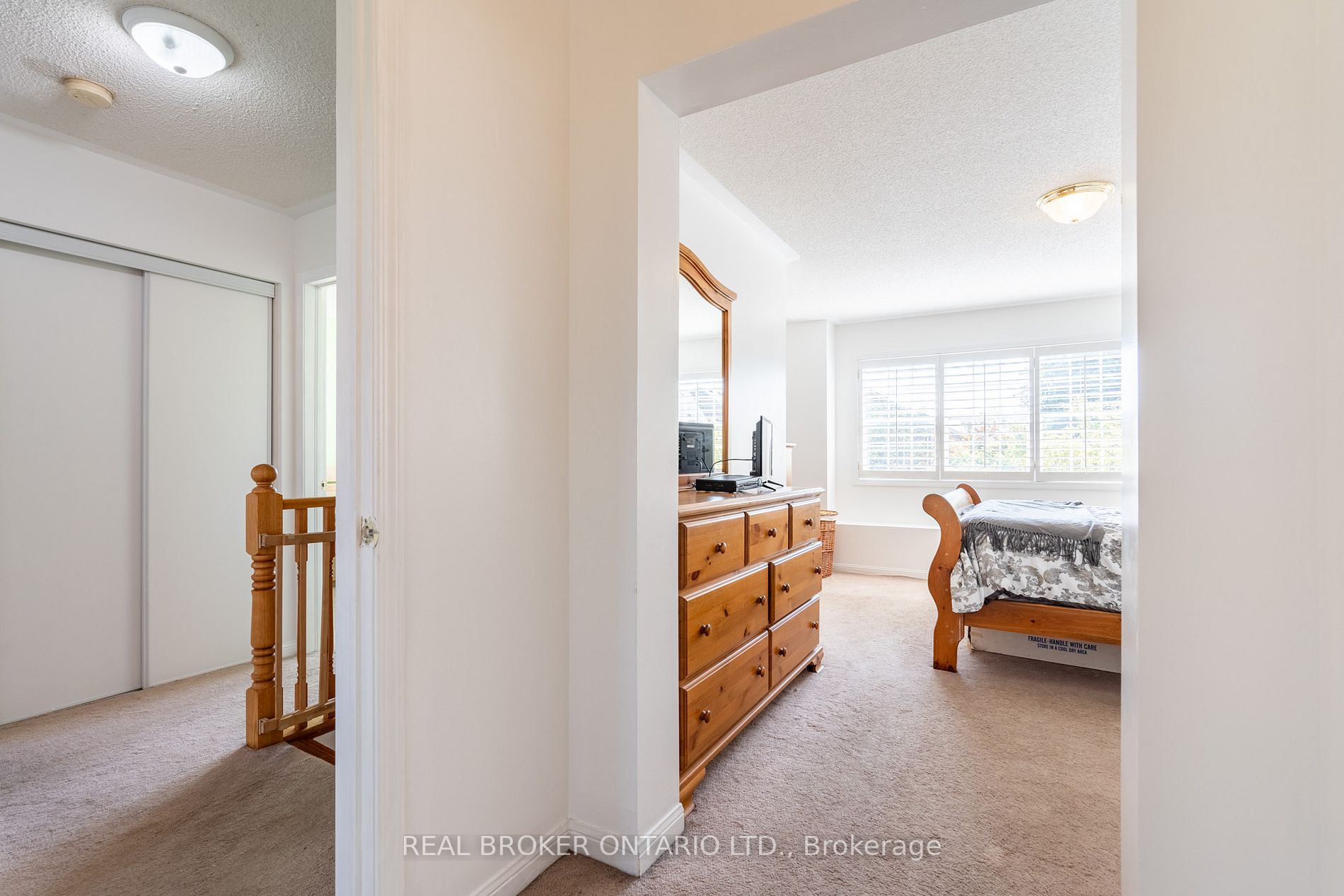 1631 Gowling Terrace