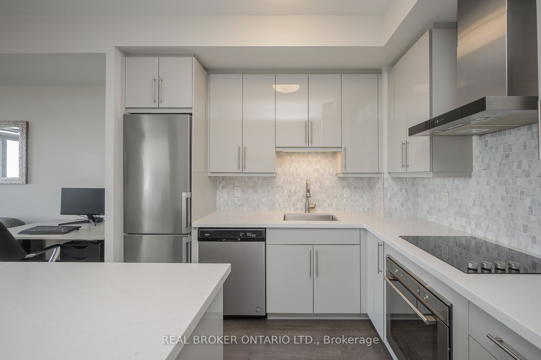 2093 Fairview St, #1605