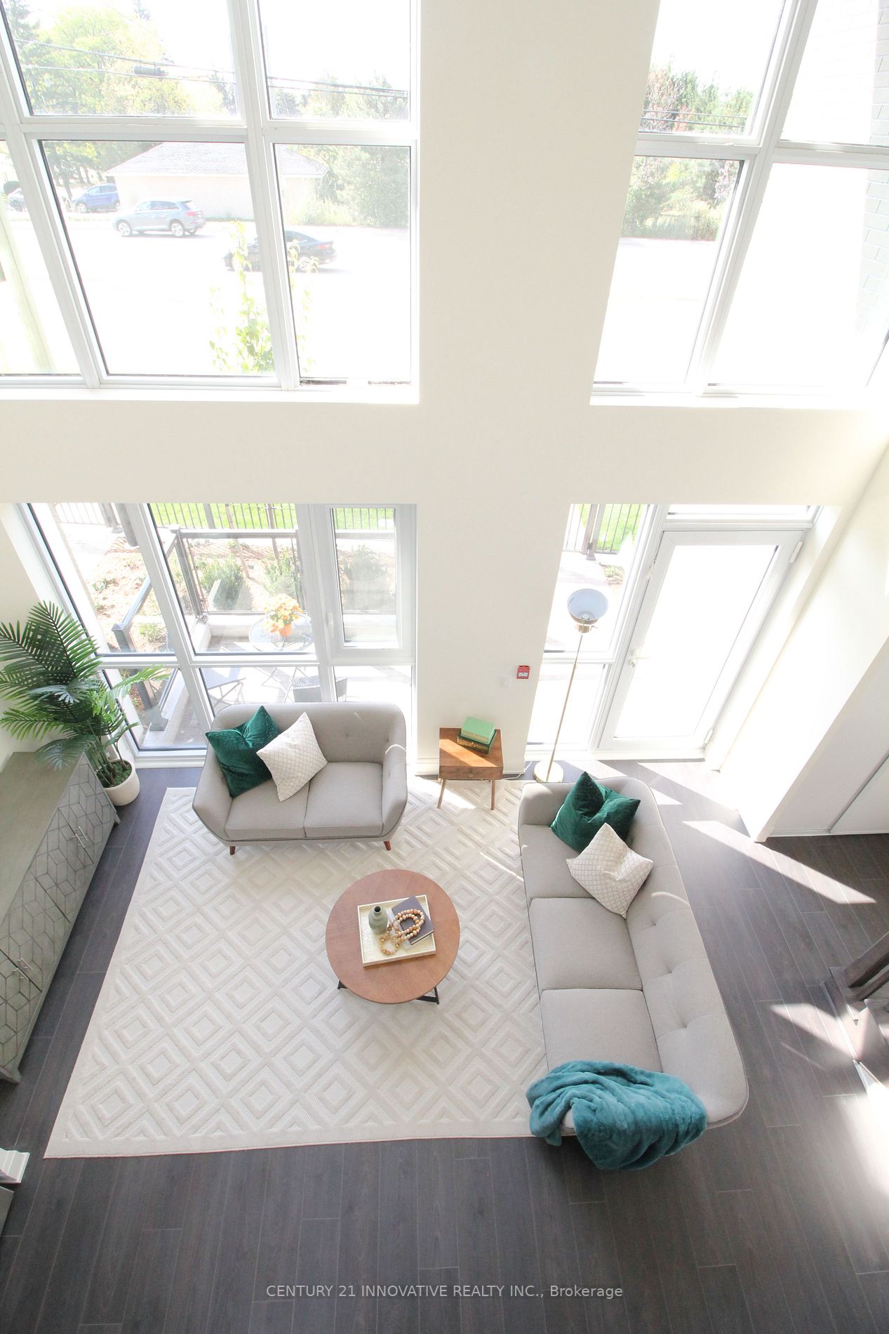 509 Dundas Street W, #102