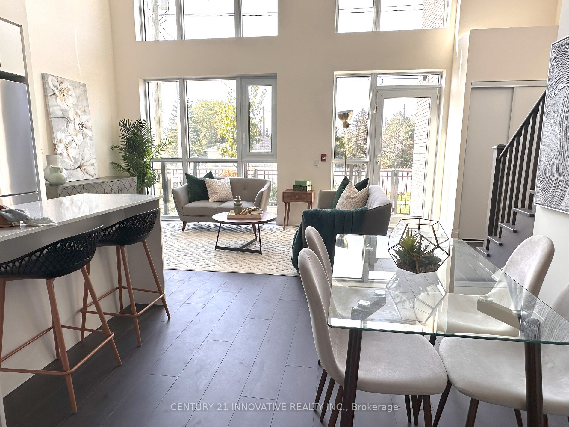 509 Dundas Street W, #102